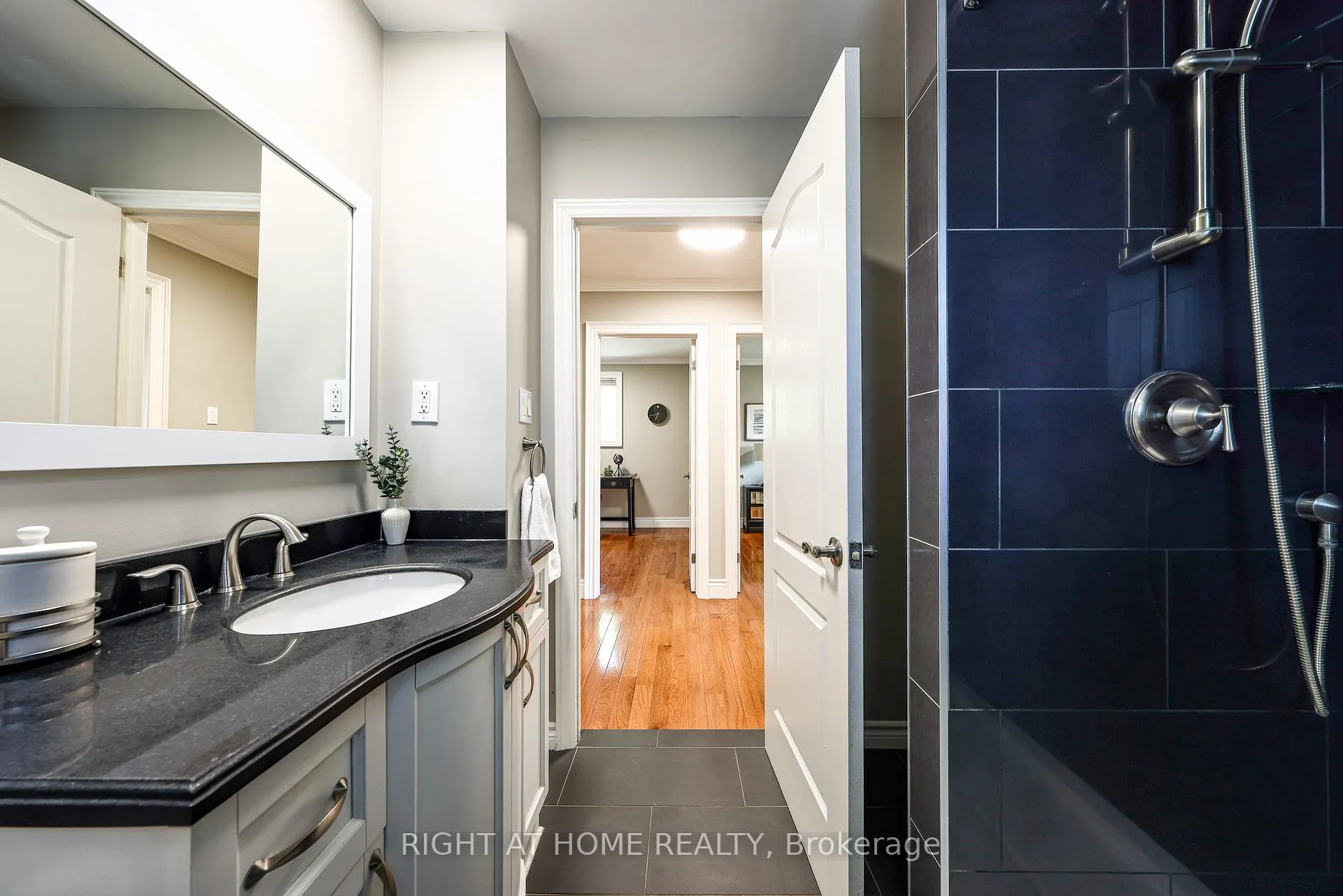 Photo 19 of 62 Albery Crescent, Ajax, South East — HOMEH