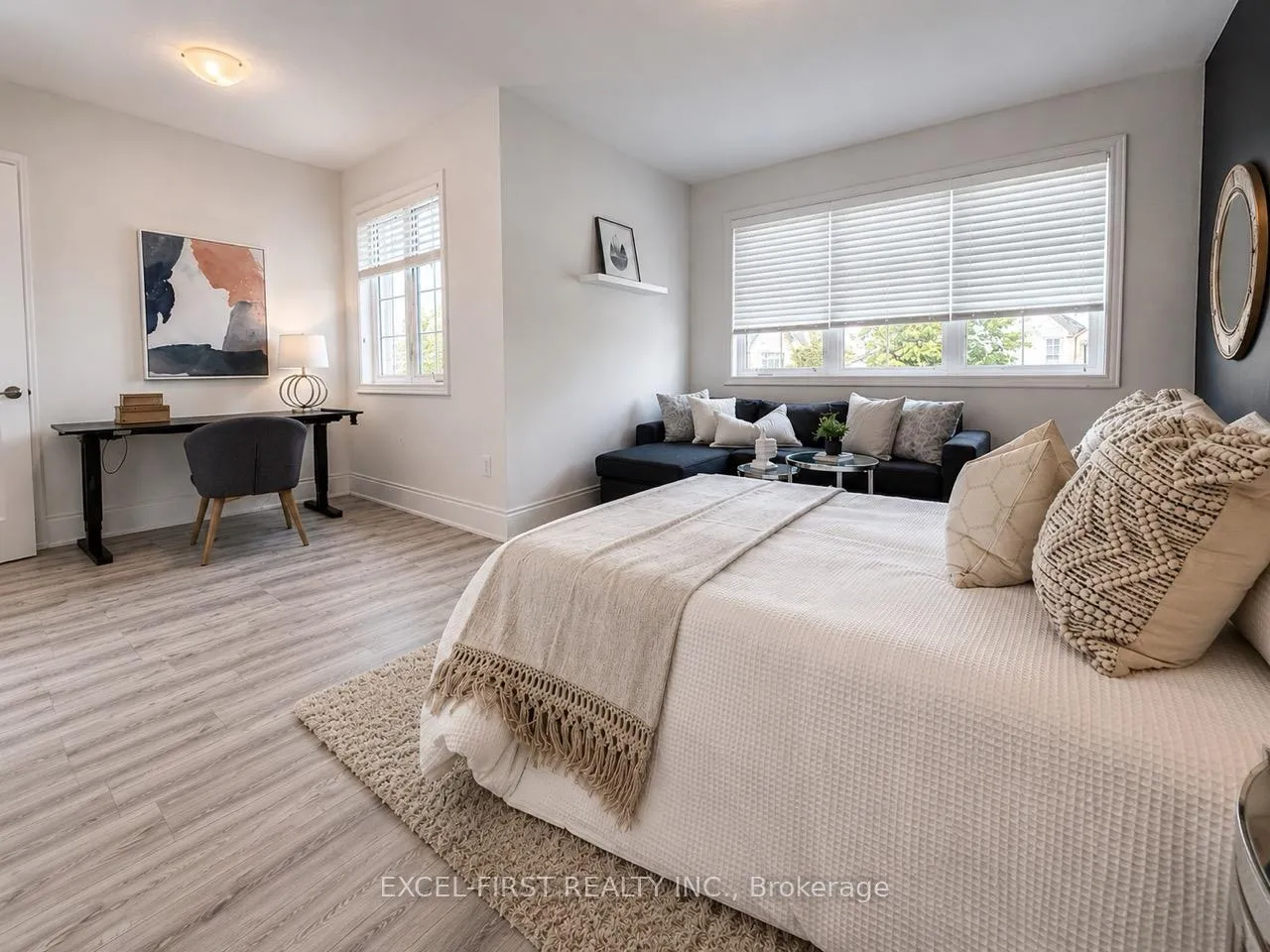 Photo 15 of 117 Novan Crescent, Aurora, Rural Aurora — HOMEH