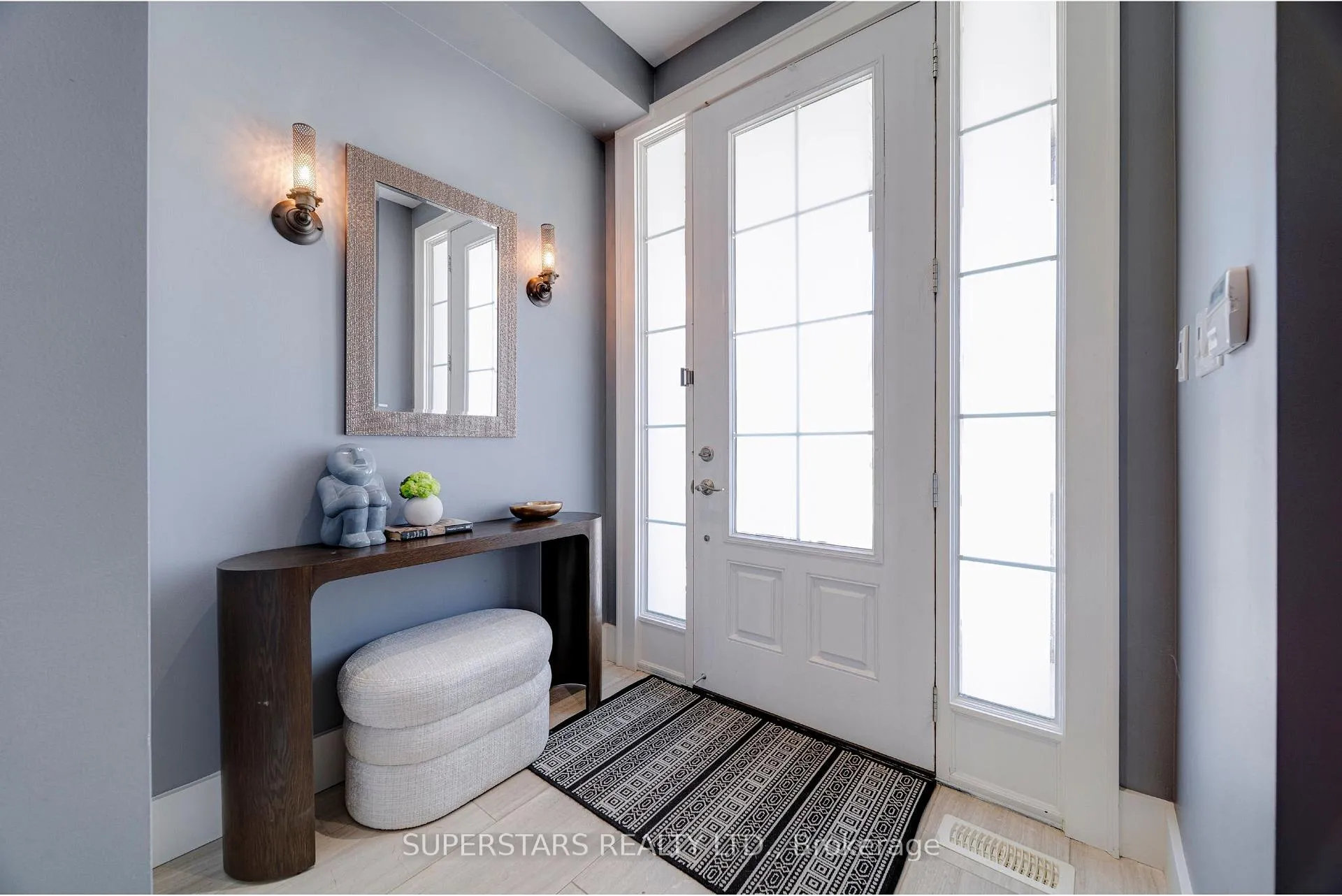 Photo 3 of 49 William Bartlett Drive, Markham, Berczy — HOMEH