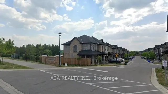 Photo 2 of 21 Deneb Street, Barrie, Ardagh — HOMEH