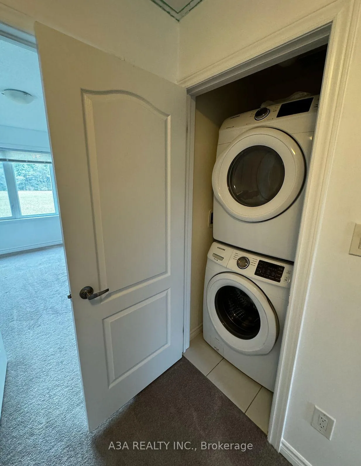Photo 17 of 21 Deneb Street, Barrie, Ardagh — HOMEH