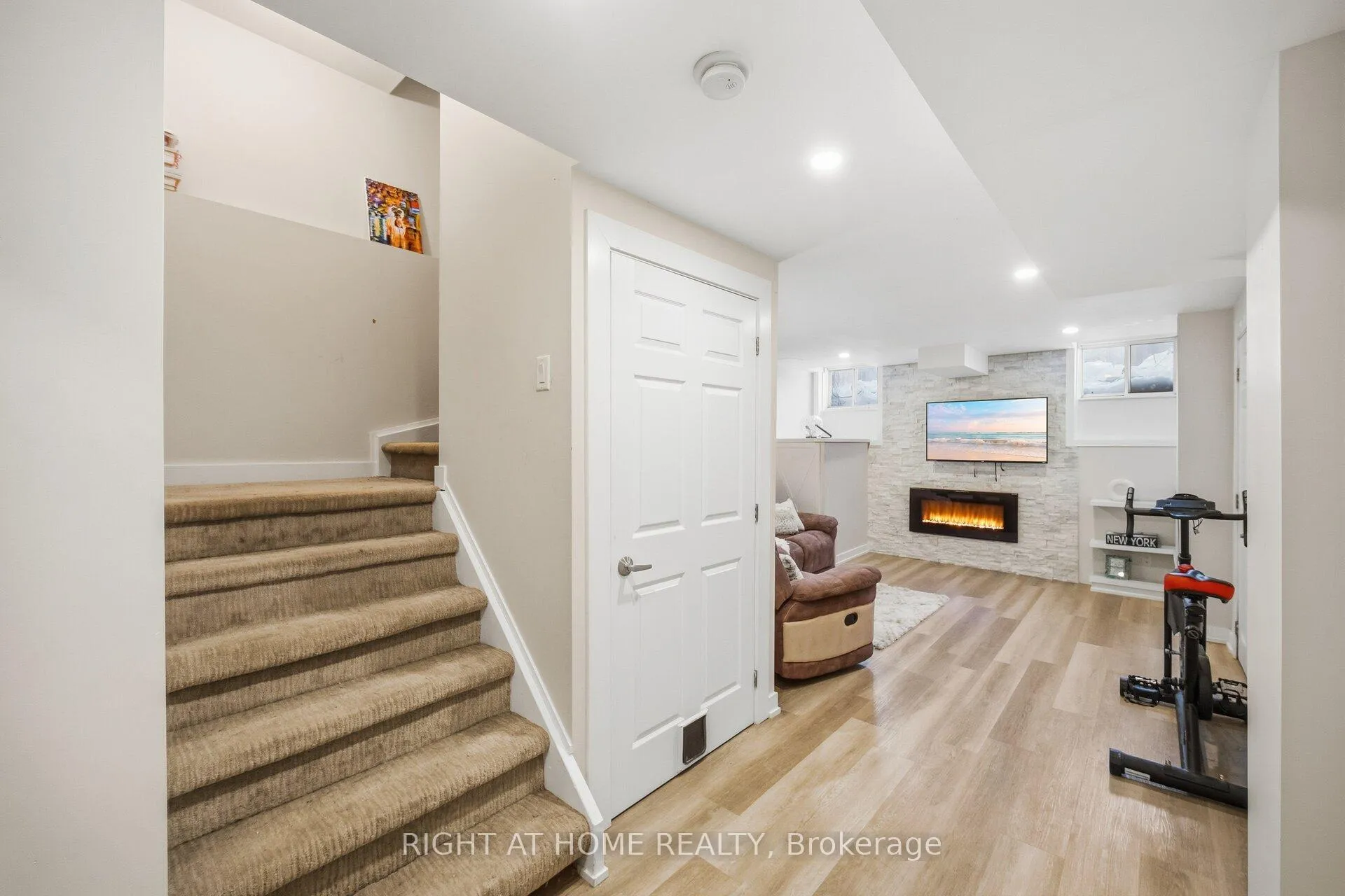 Photo 34 of 1457 Clark Boulevard, Milton, Beaty — HOMEH