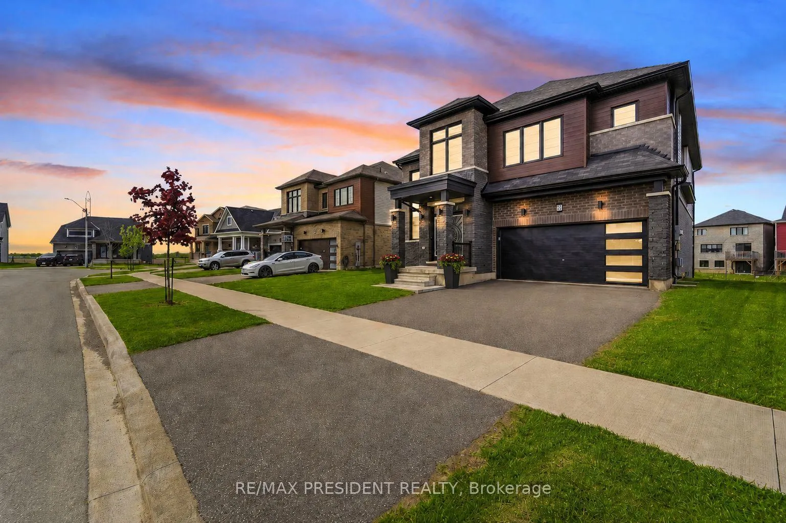 Photo 2 of 80 Explorer Way, Thorold, Rolling Meadows — HOMEH