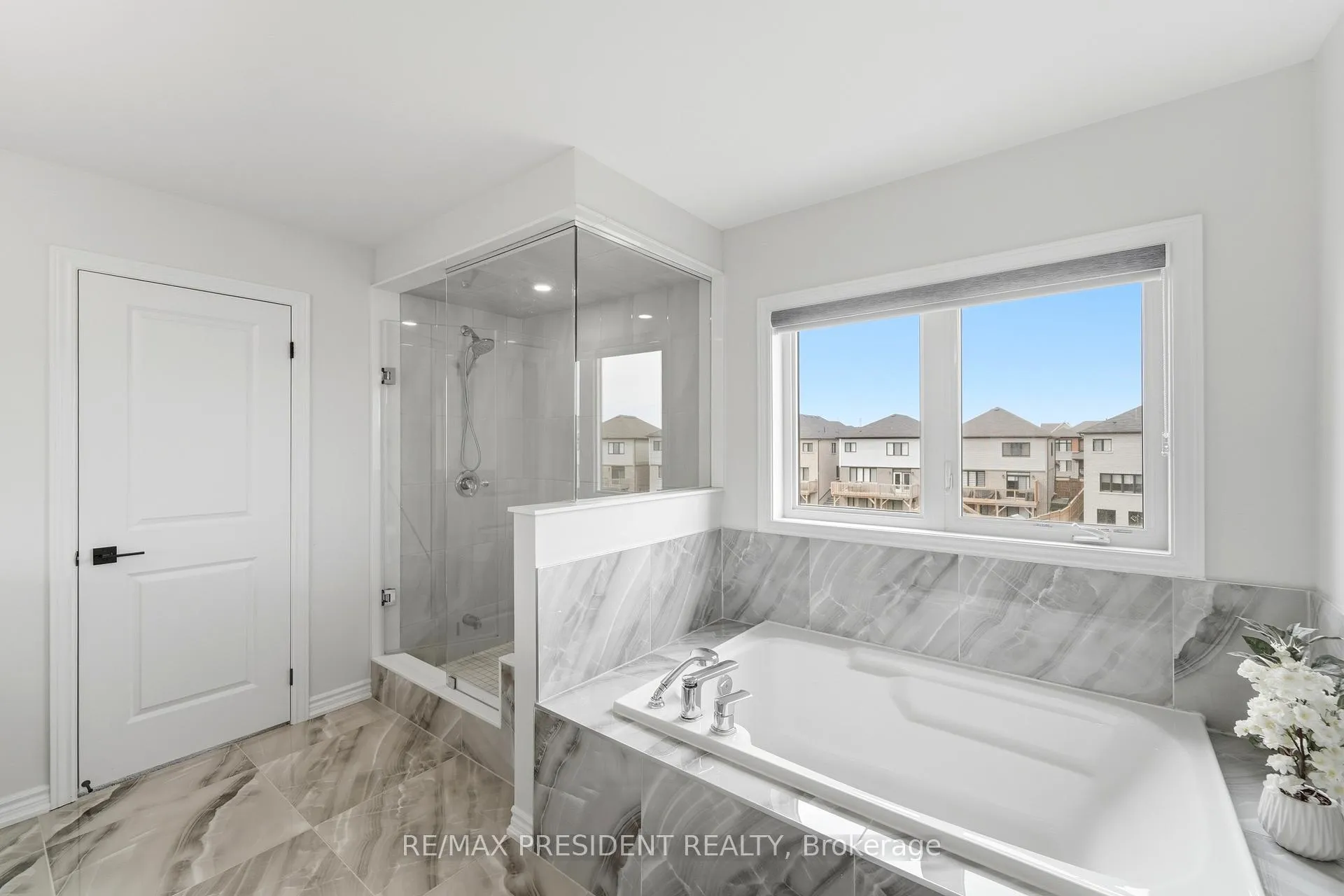 Photo 23 of 80 Explorer Way, Thorold, Rolling Meadows — HOMEH