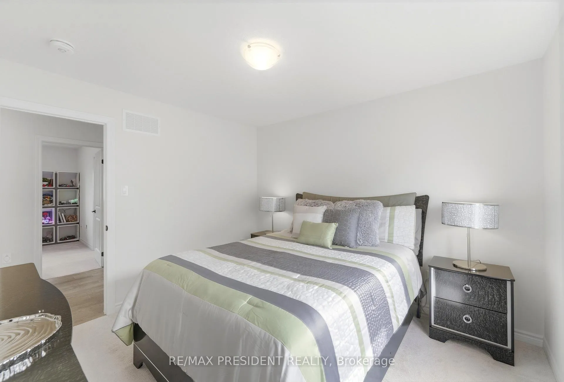 Photo 29 of 80 Explorer Way, Thorold, Rolling Meadows — HOMEH