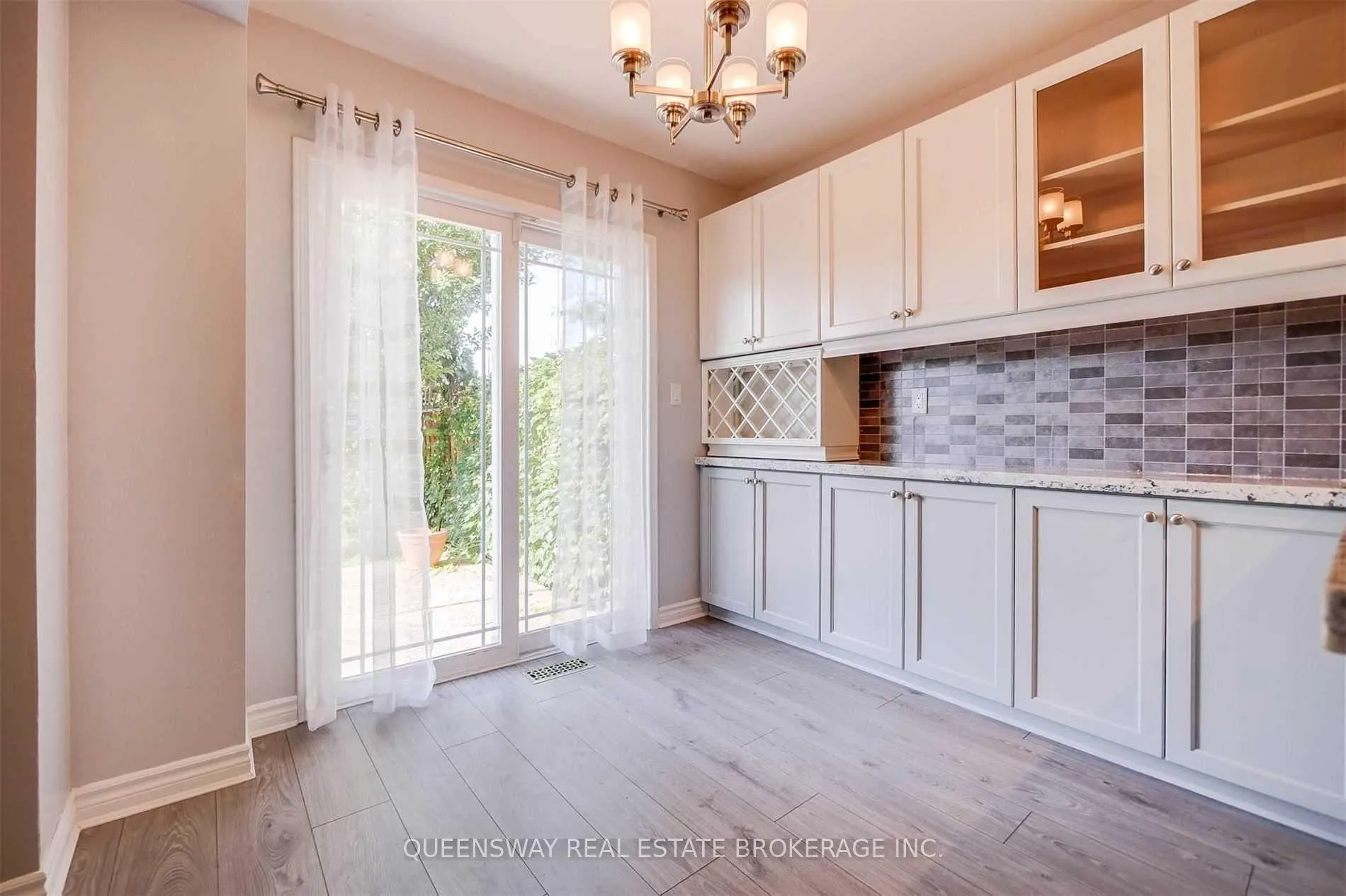 Photo 11 of 20 Hesketh Court, Caledon, Rural Caledon — HOMEH