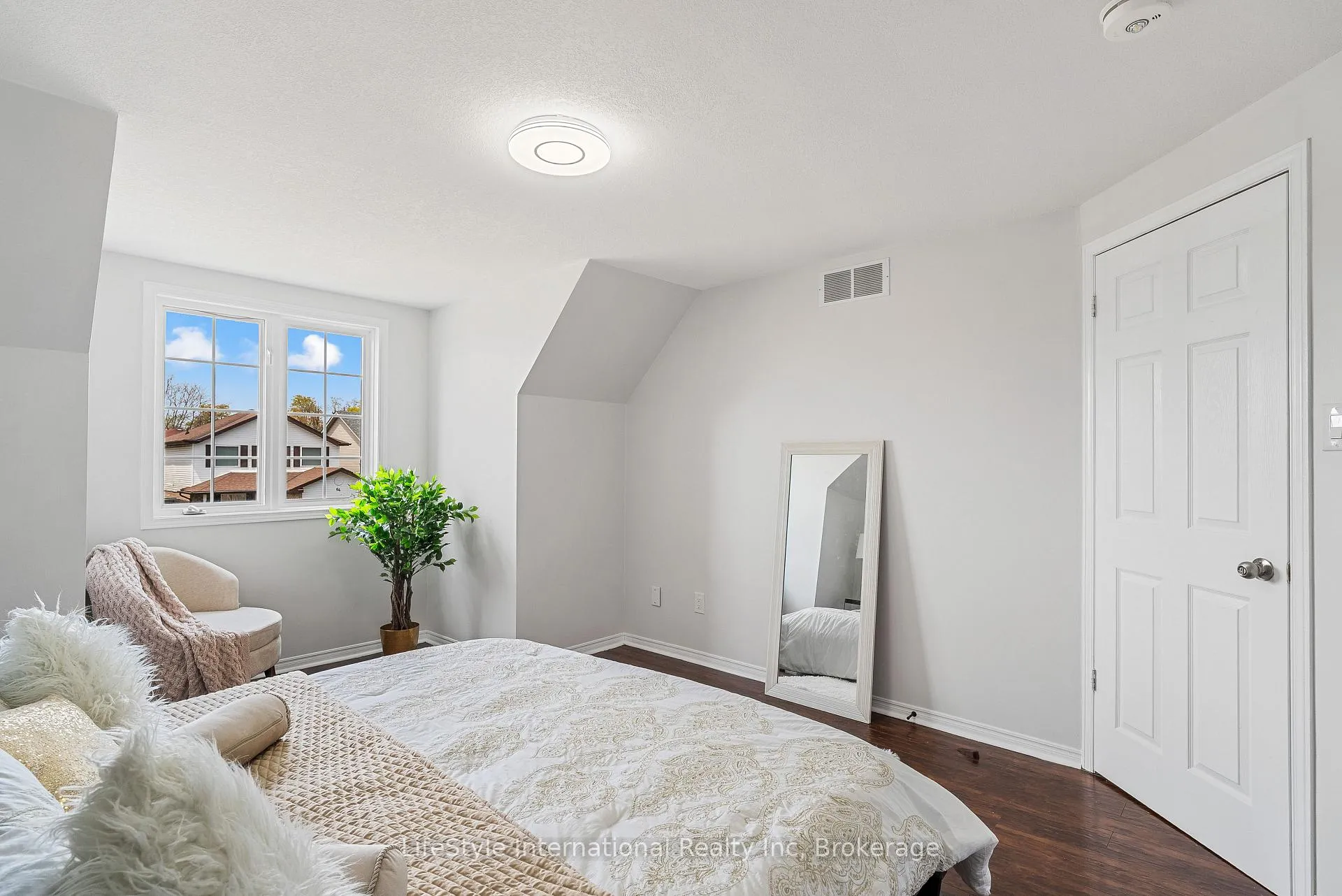 Photo 26 of 63 Hagan Avenue, Guelph, Grange Road — HOMEH
