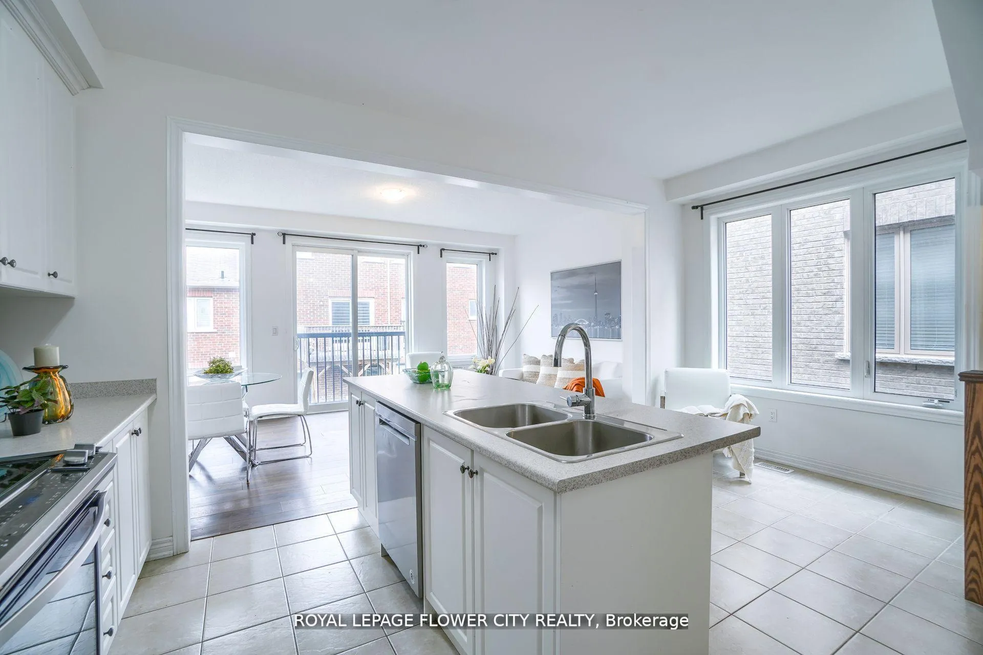 Photo 7 of 14 Faye Street, Brampton, Bram East — HOMEH