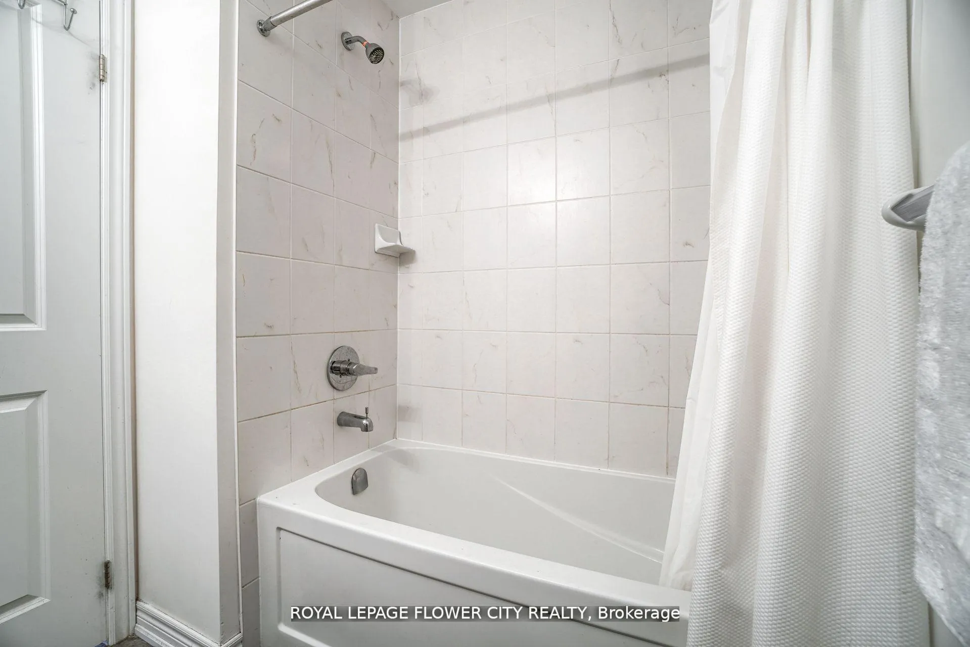 Photo 22 of 14 Faye Street, Brampton, Bram East — HOMEH