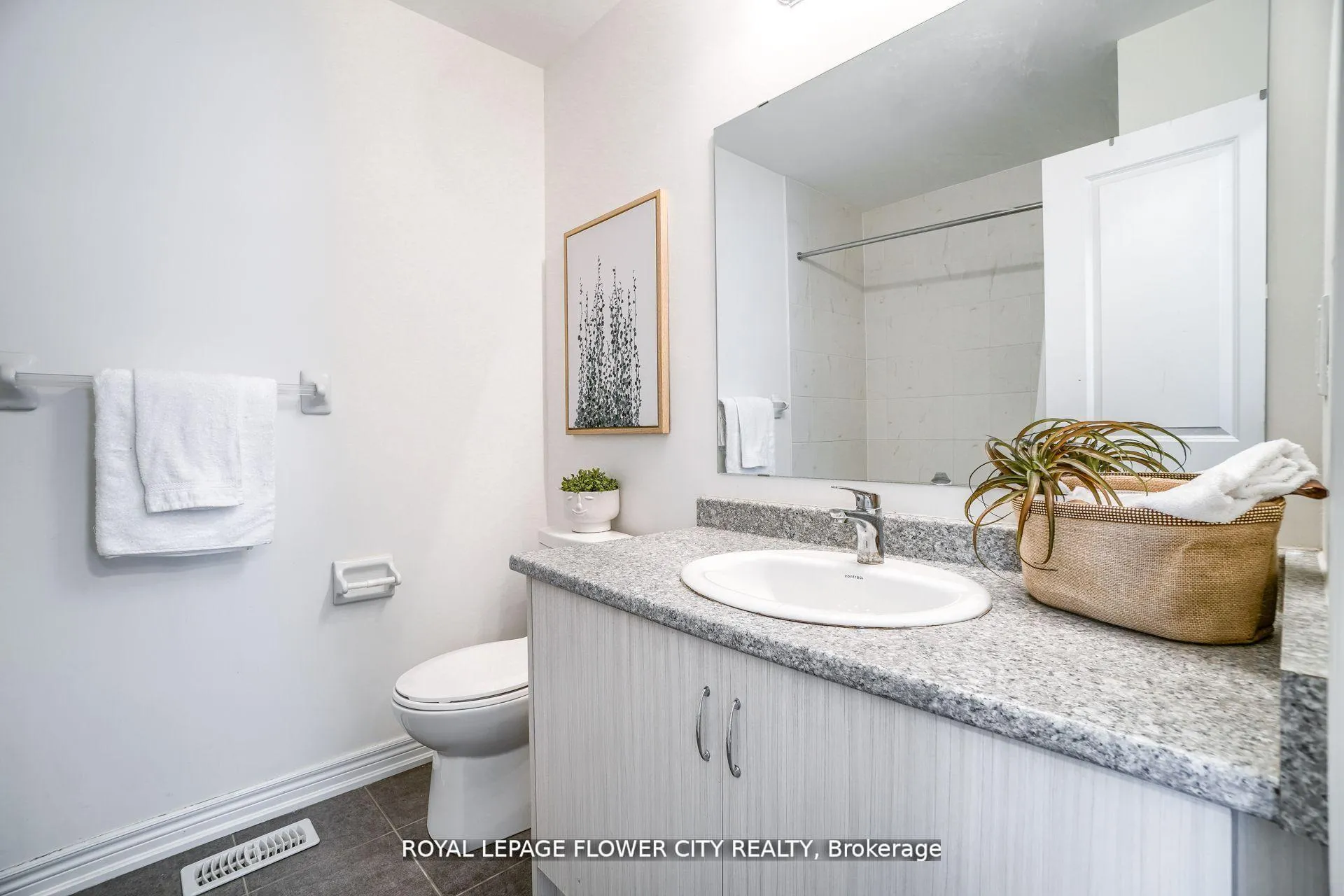 Photo 23 of 14 Faye Street, Brampton, Bram East — HOMEH