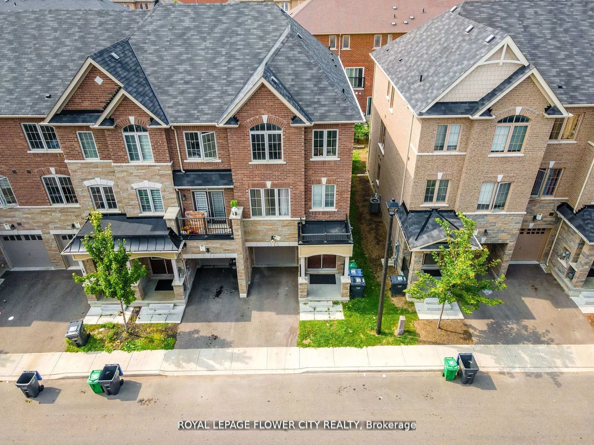 Photo 33 of 14 Faye Street, Brampton, Bram East — HOMEH