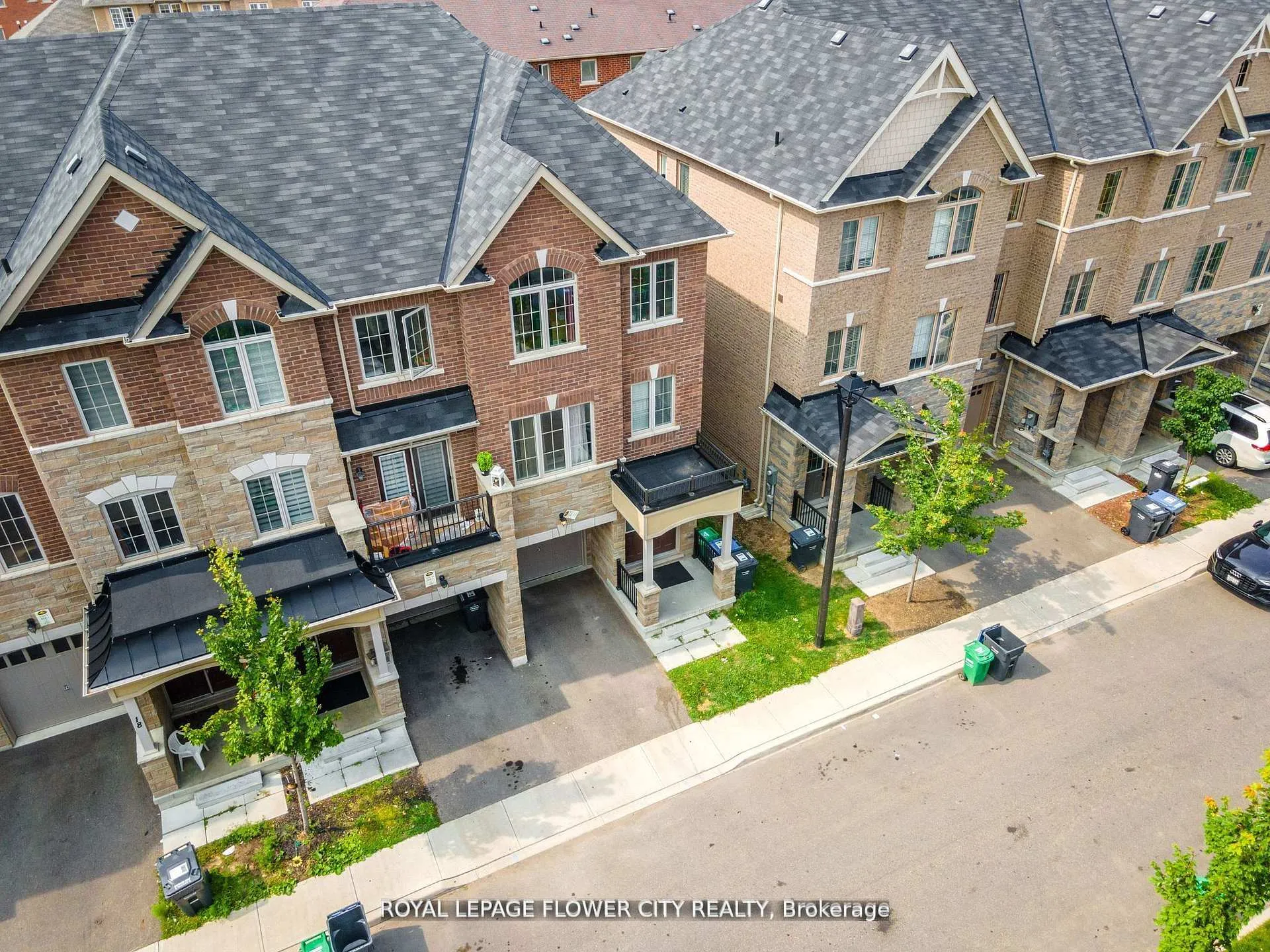 Photo 35 of 14 Faye Street, Brampton, Bram East — HOMEH