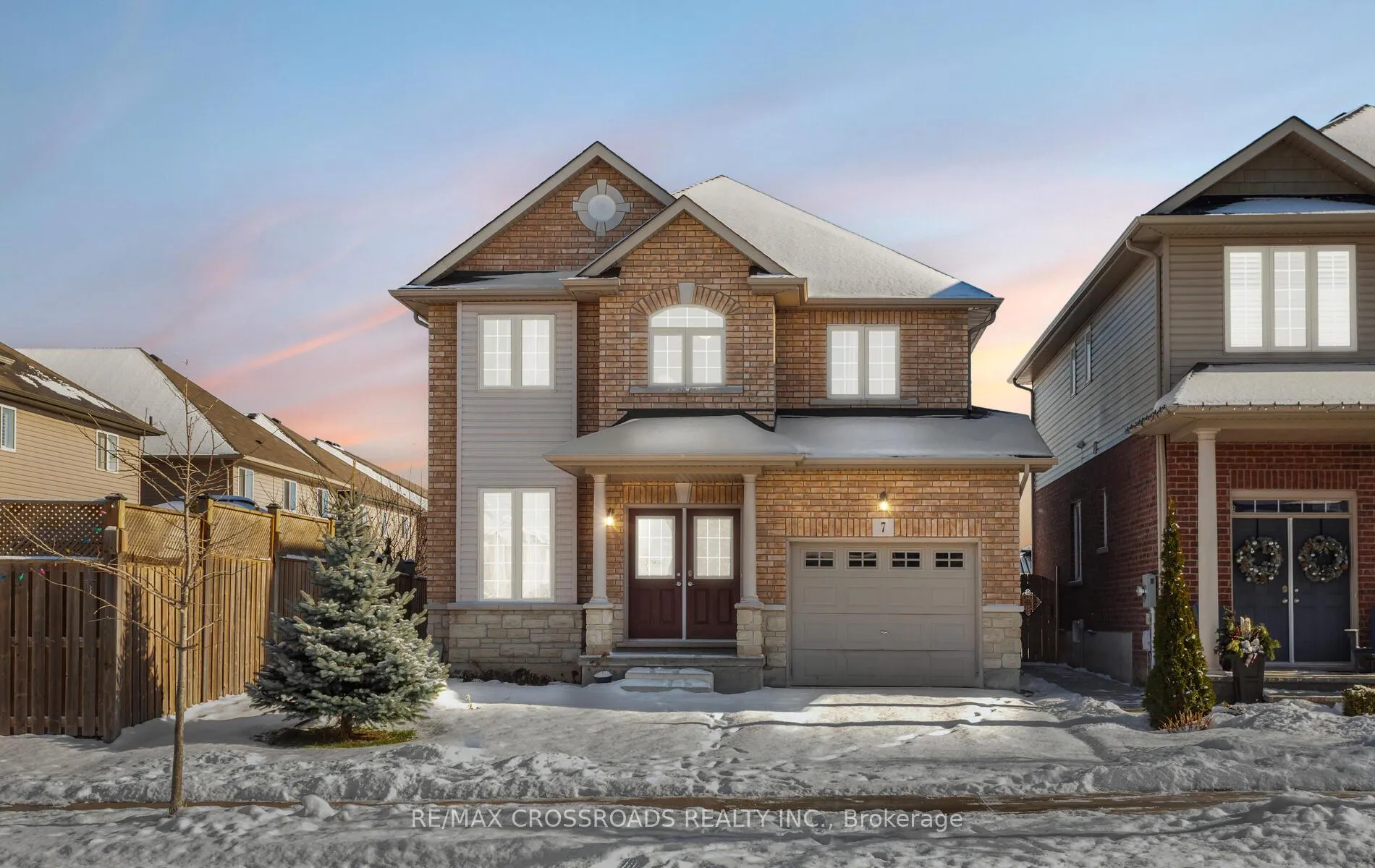 Photo 1 of 7 Colorado Boulevard, Hamilton, Rural Glanbrook — HOMEH