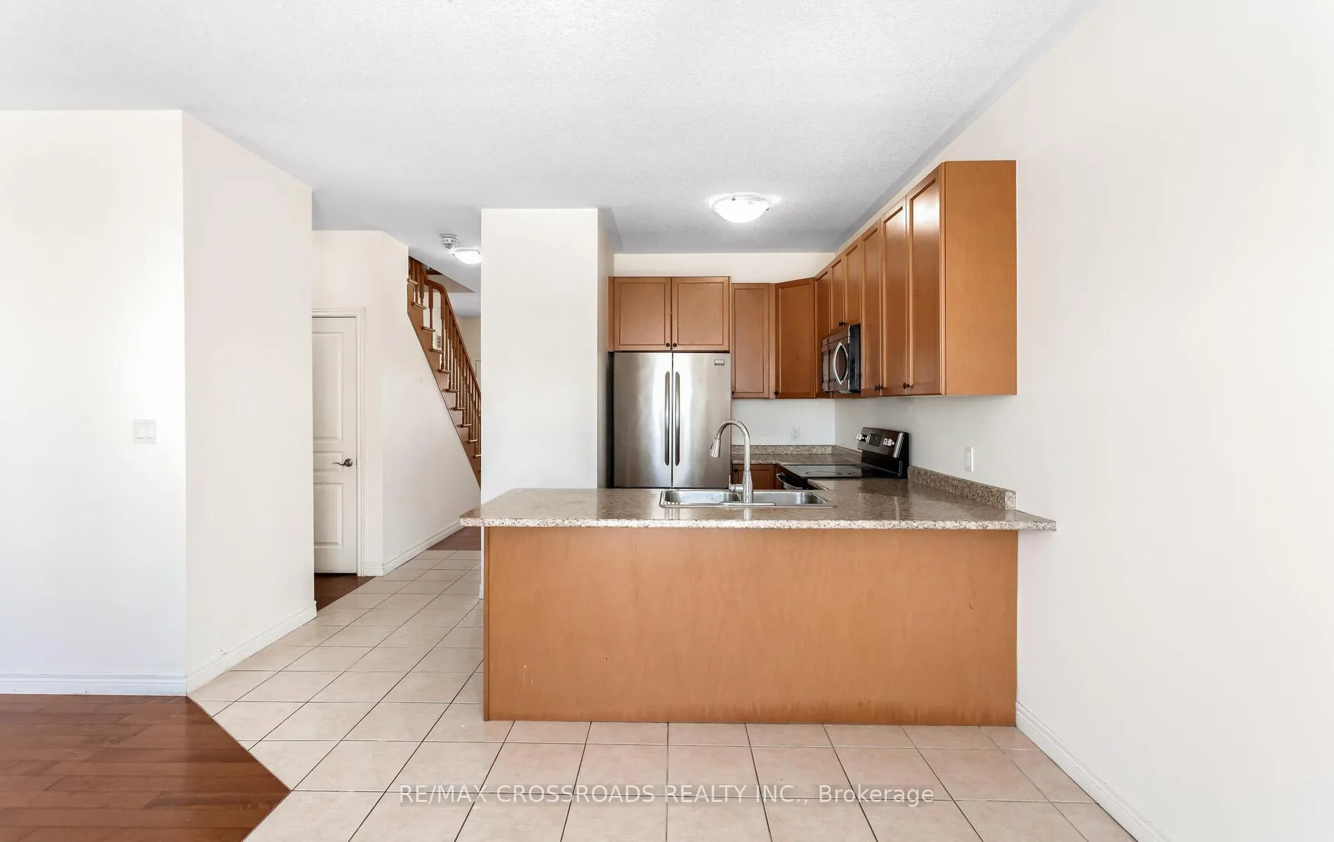 Photo 16 of 7 Colorado Boulevard, Hamilton, Rural Glanbrook — HOMEH