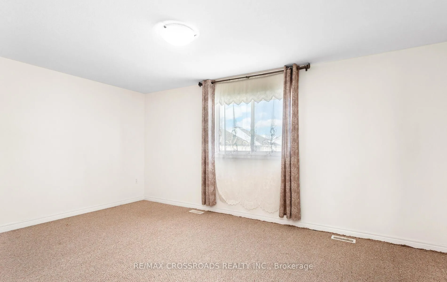 Photo 25 of 7 Colorado Boulevard, Hamilton, Rural Glanbrook — HOMEH