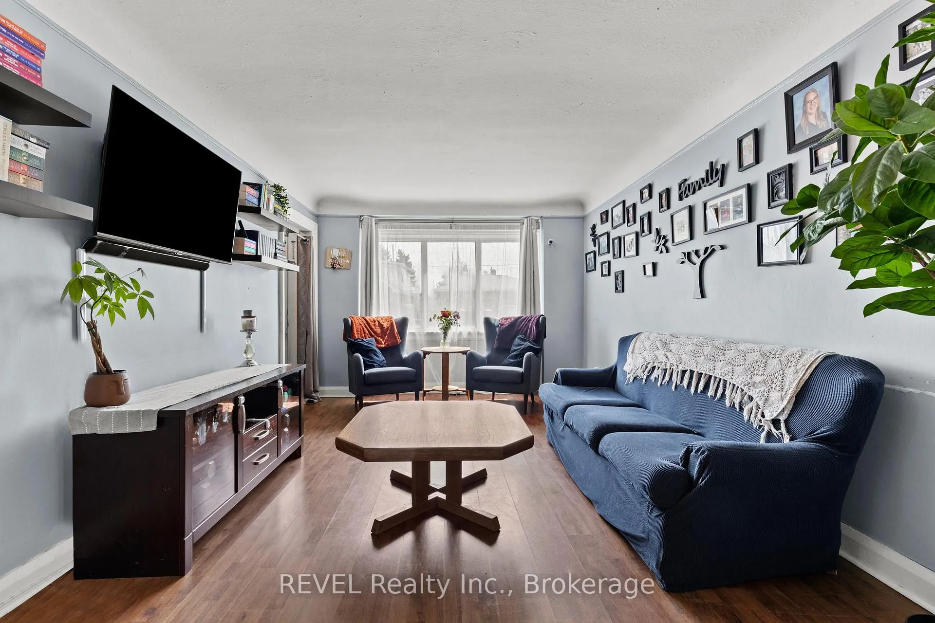 Photo 8 of 217 Niagara Street N, St. Catharines, Facer — HOMEH