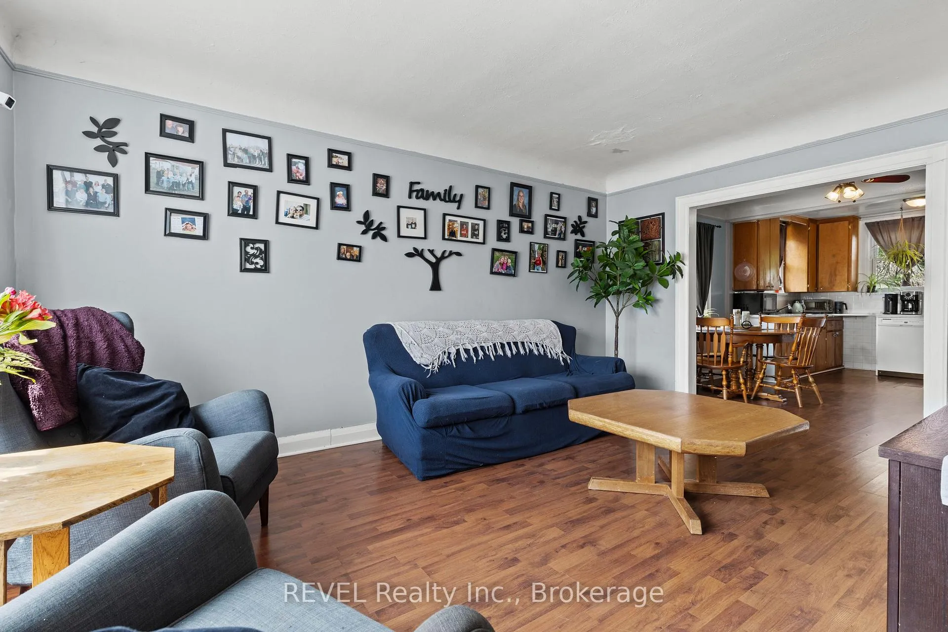 Photo 9 of 217 Niagara Street N, St. Catharines, Facer — HOMEH