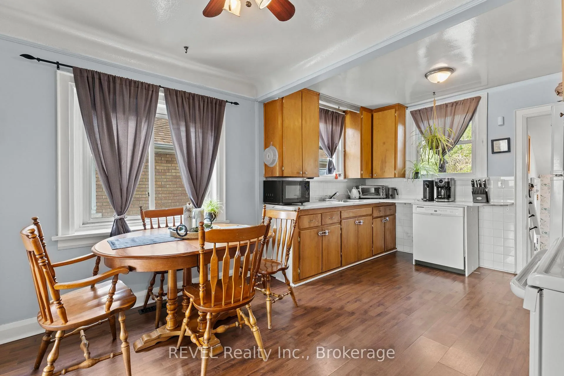 Photo 12 of 217 Niagara Street N, St. Catharines, Facer — HOMEH