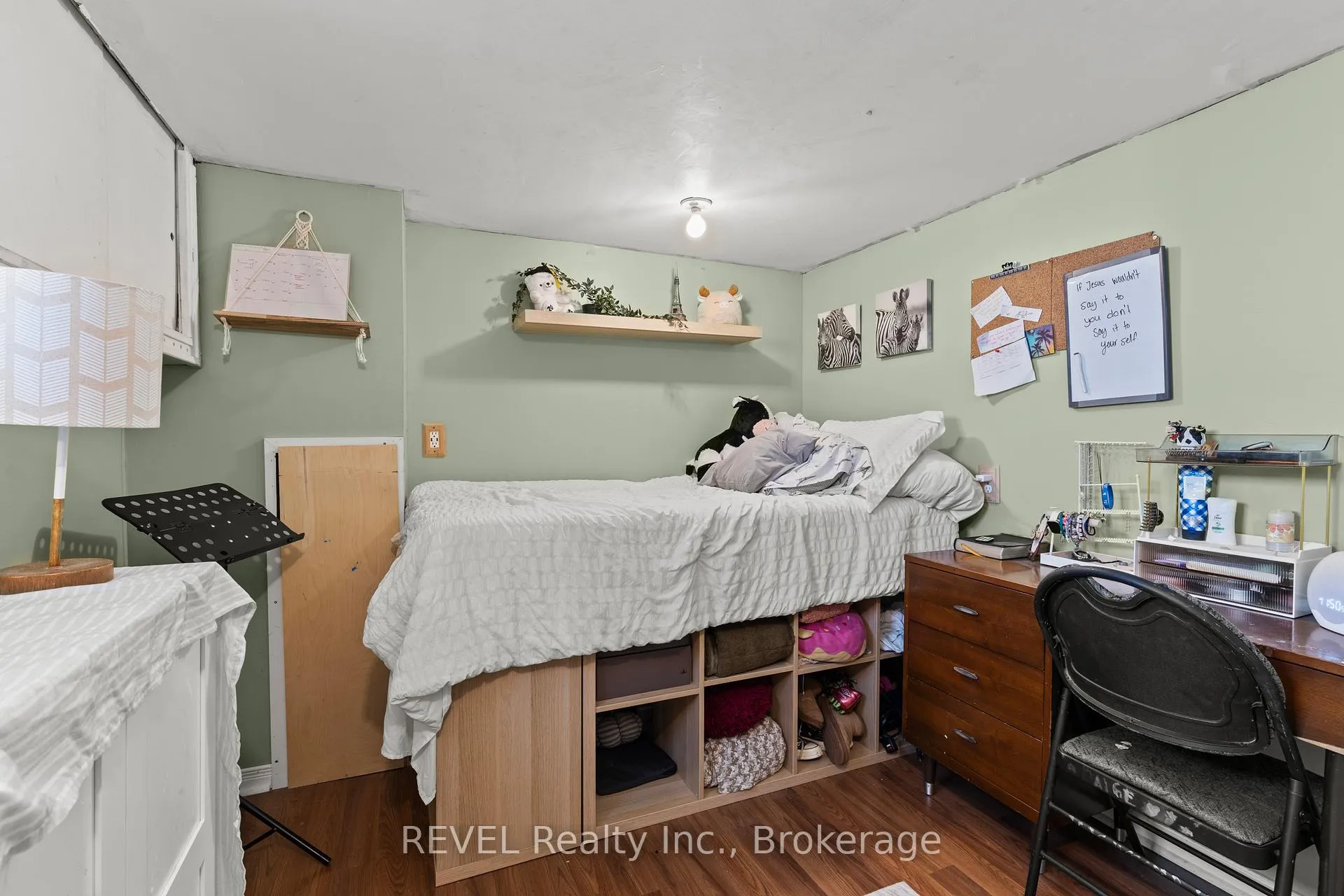 Photo 21 of 217 Niagara Street N, St. Catharines, Facer — HOMEH