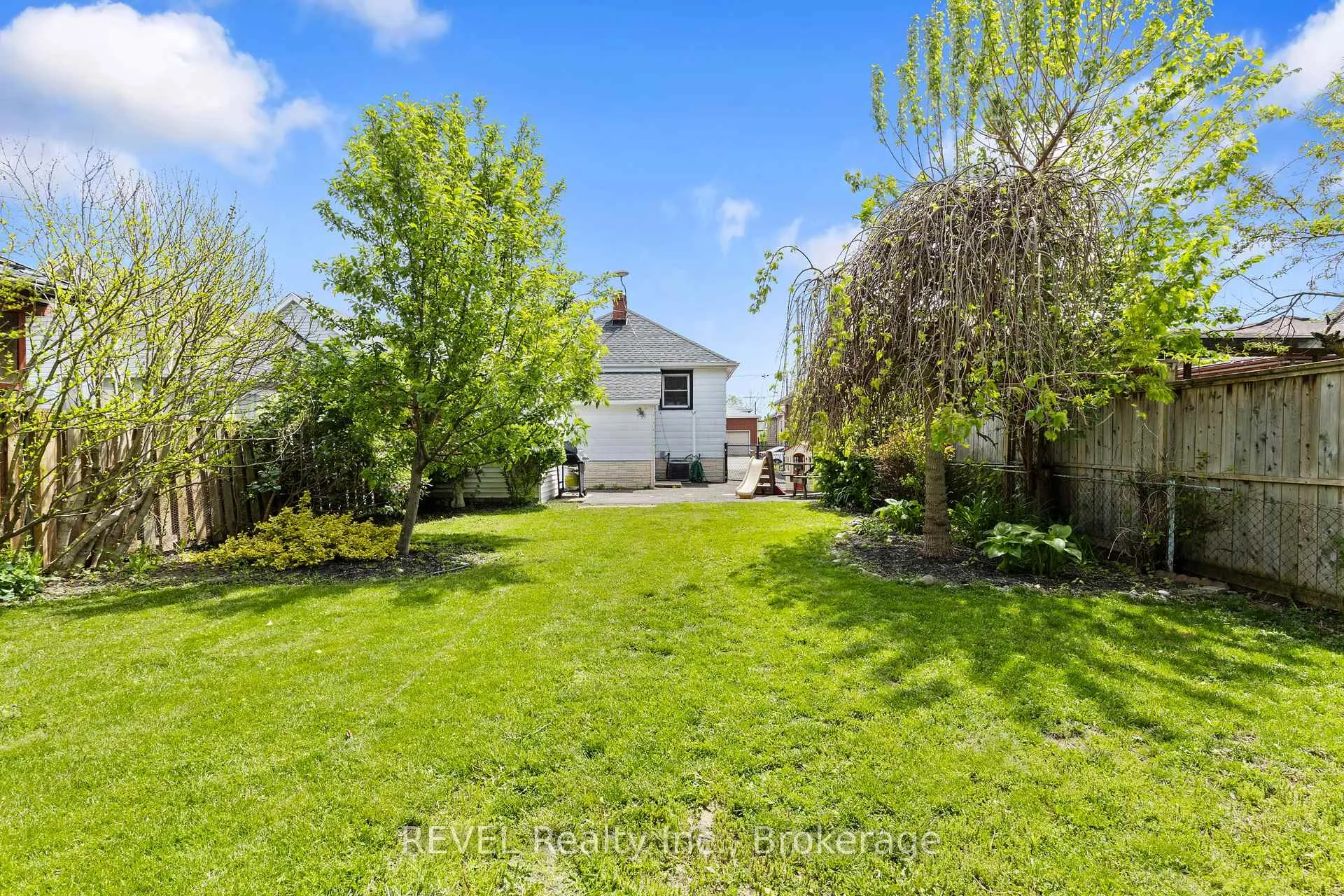 Photo 25 of 217 Niagara Street N, St. Catharines, Facer — HOMEH