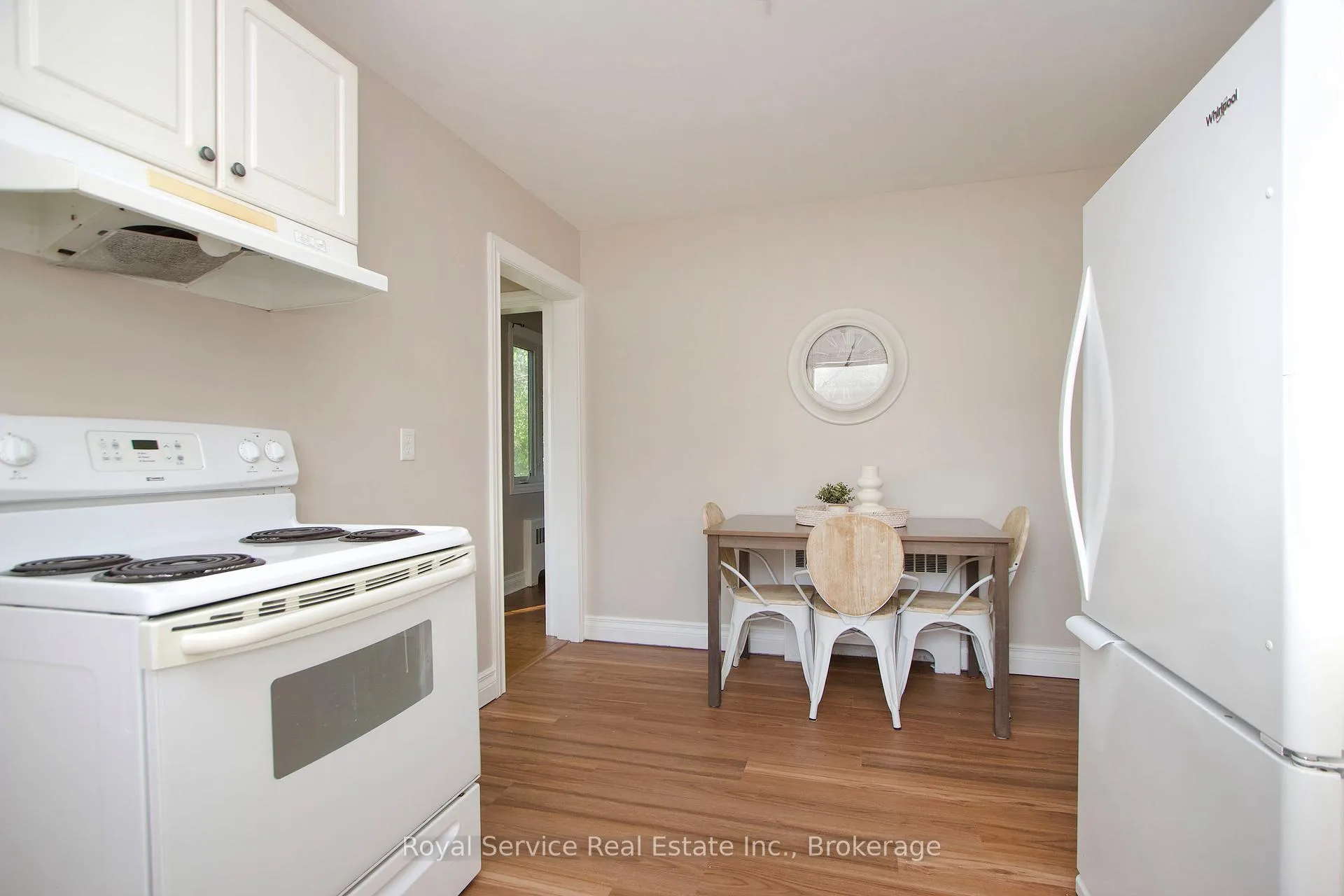 Photo 14 of 9 Jane Street, Clarington, Bowmanville — HOMEH