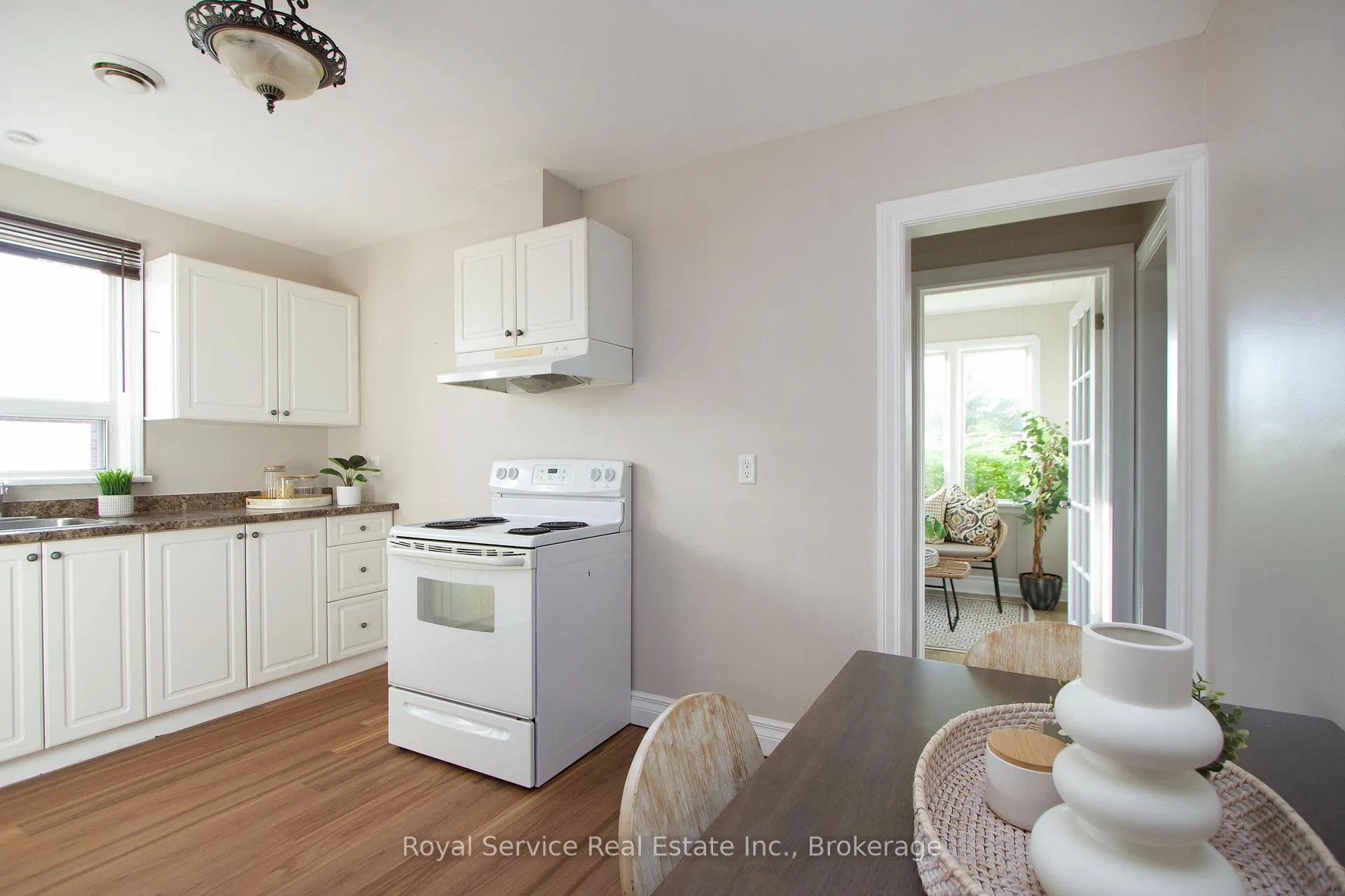 Photo 16 of 9 Jane Street, Clarington, Bowmanville — HOMEH
