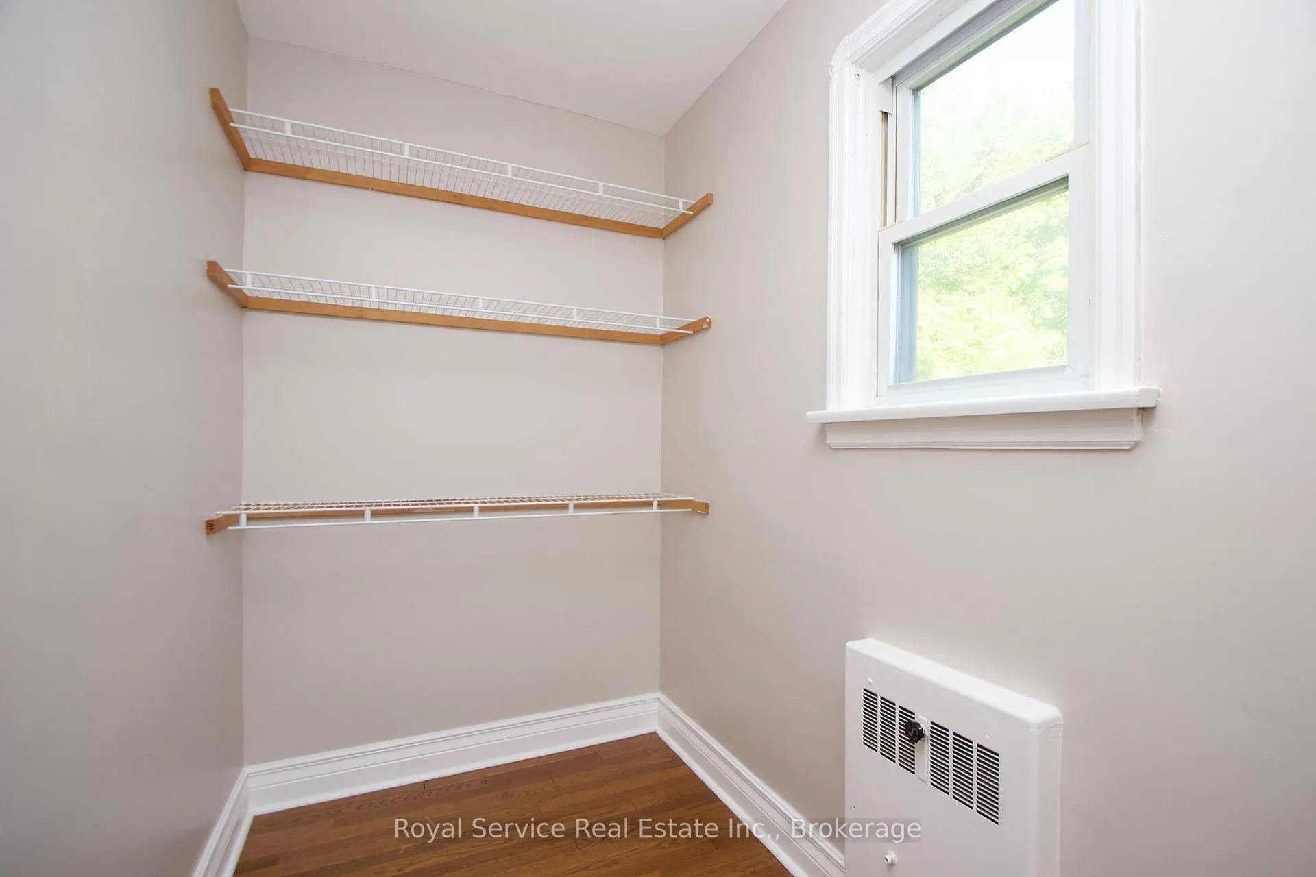 Photo 18 of 9 Jane Street, Clarington, Bowmanville — HOMEH