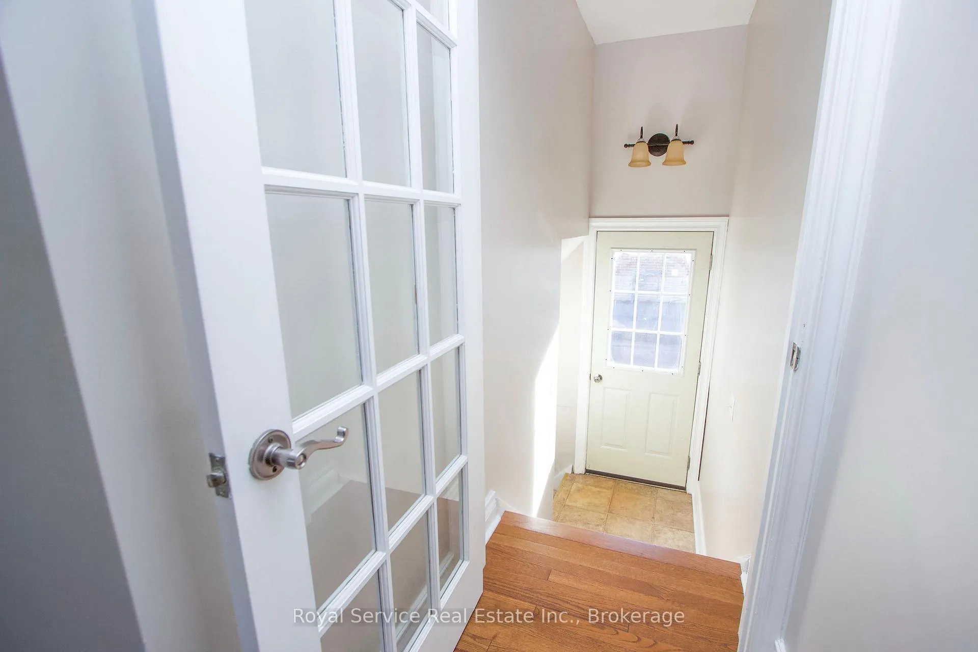 Photo 24 of 9 Jane Street, Clarington, Bowmanville — HOMEH
