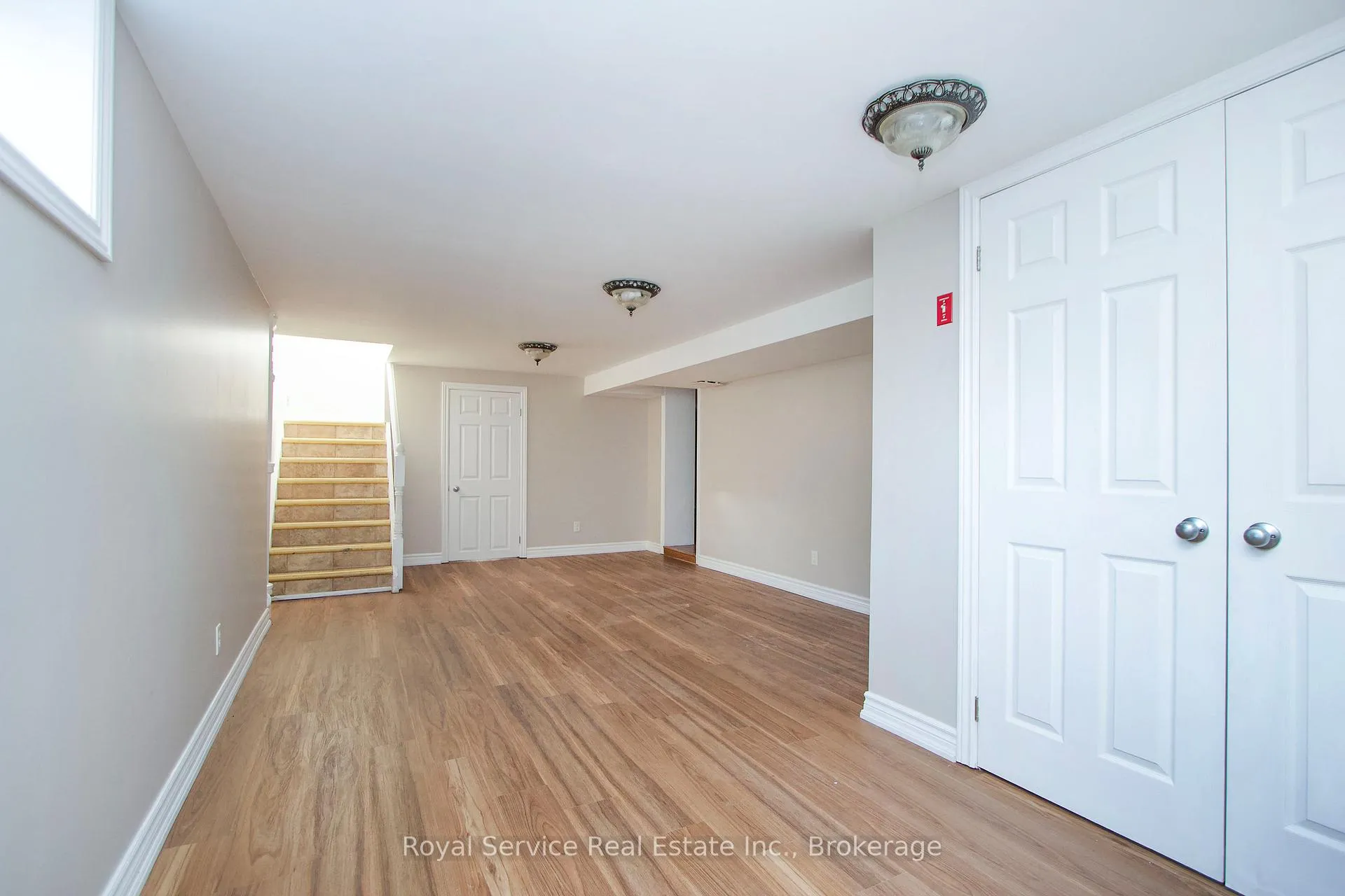 Photo 26 of 9 Jane Street, Clarington, Bowmanville — HOMEH