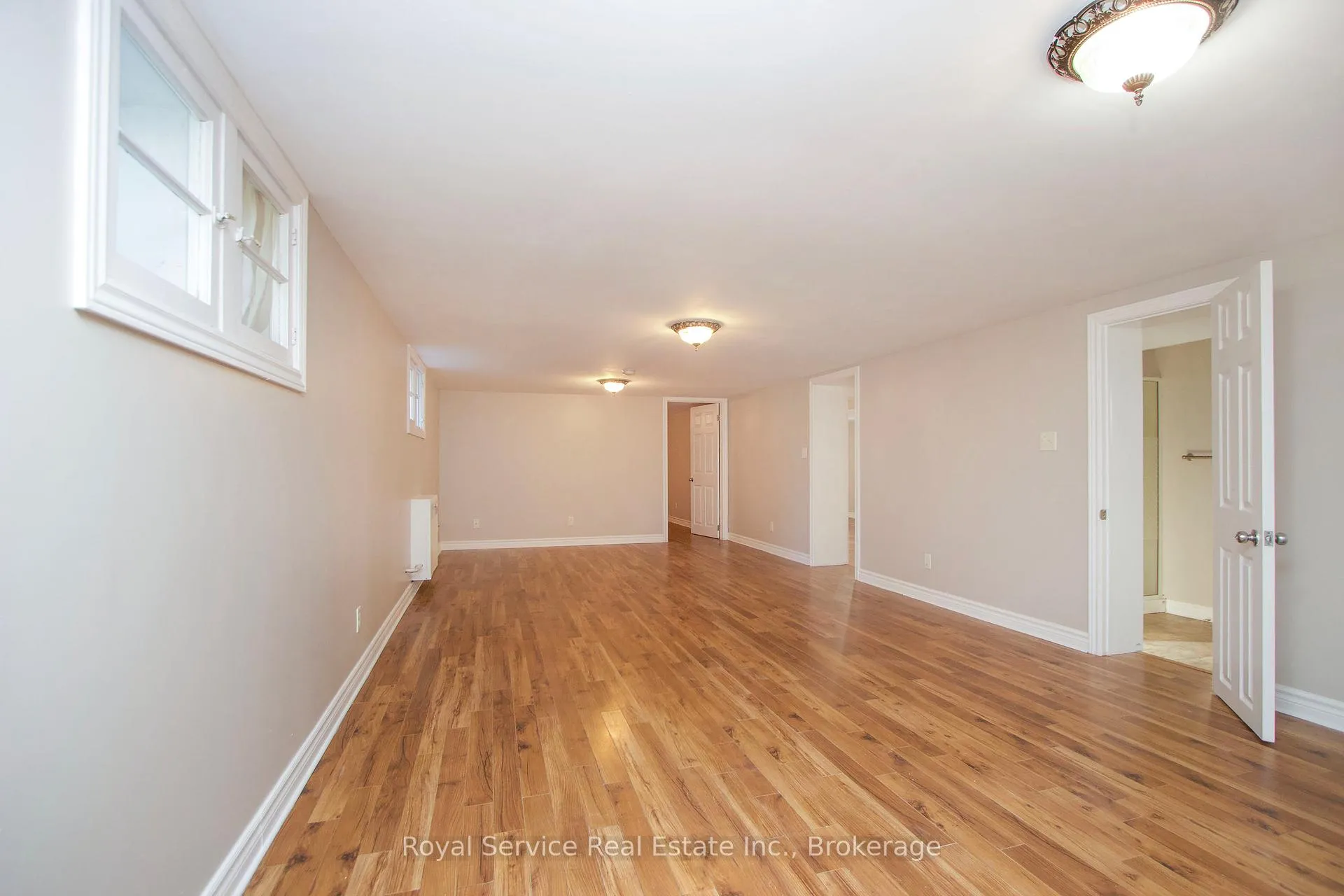 Photo 28 of 9 Jane Street, Clarington, Bowmanville — HOMEH