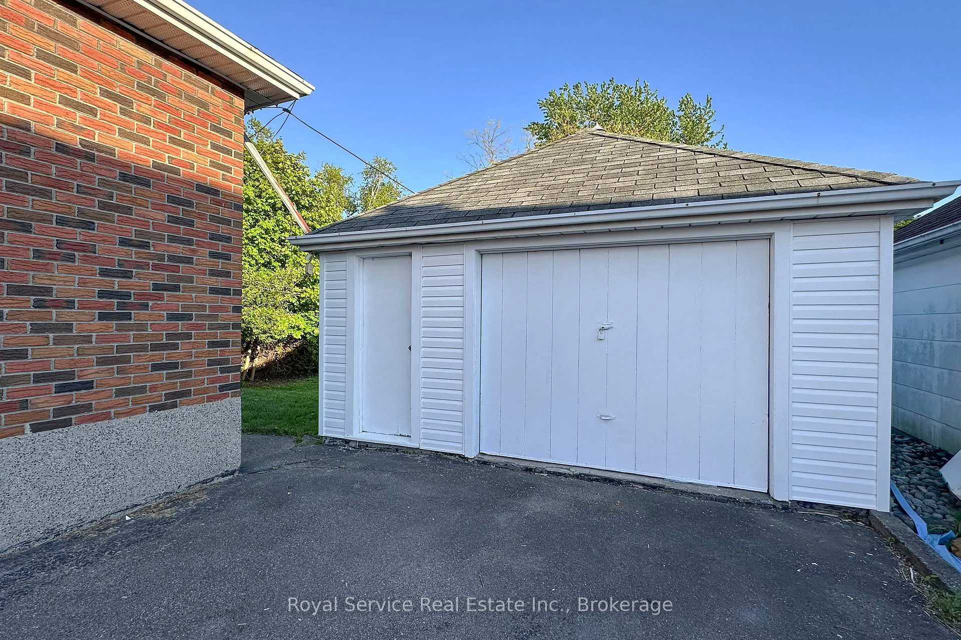 Photo 32 of 9 Jane Street, Clarington, Bowmanville — HOMEH