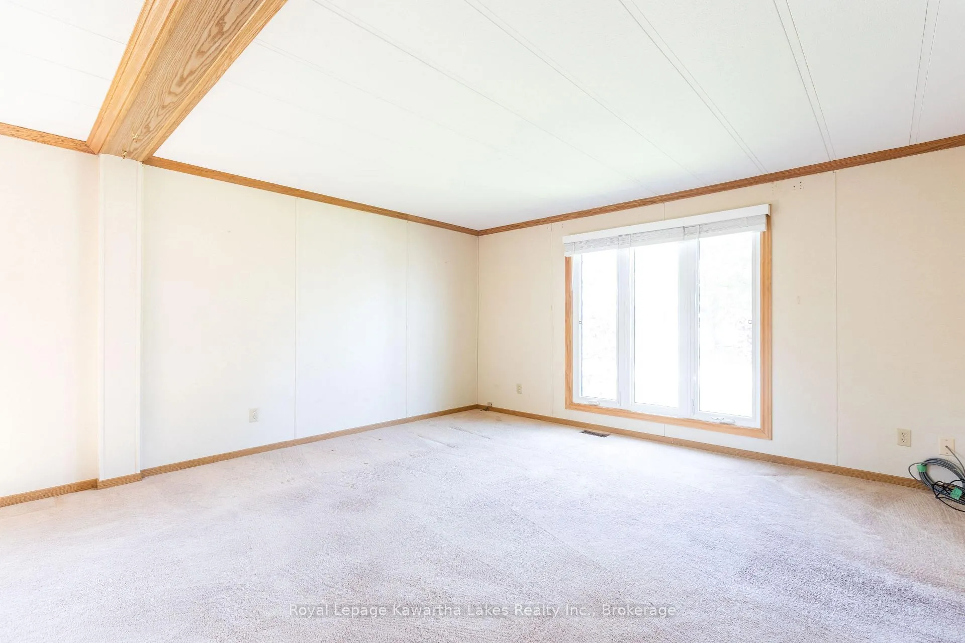 Photo 10 of 9 Vista Drive, Kawartha Lakes, Lindsay — HOMEH
