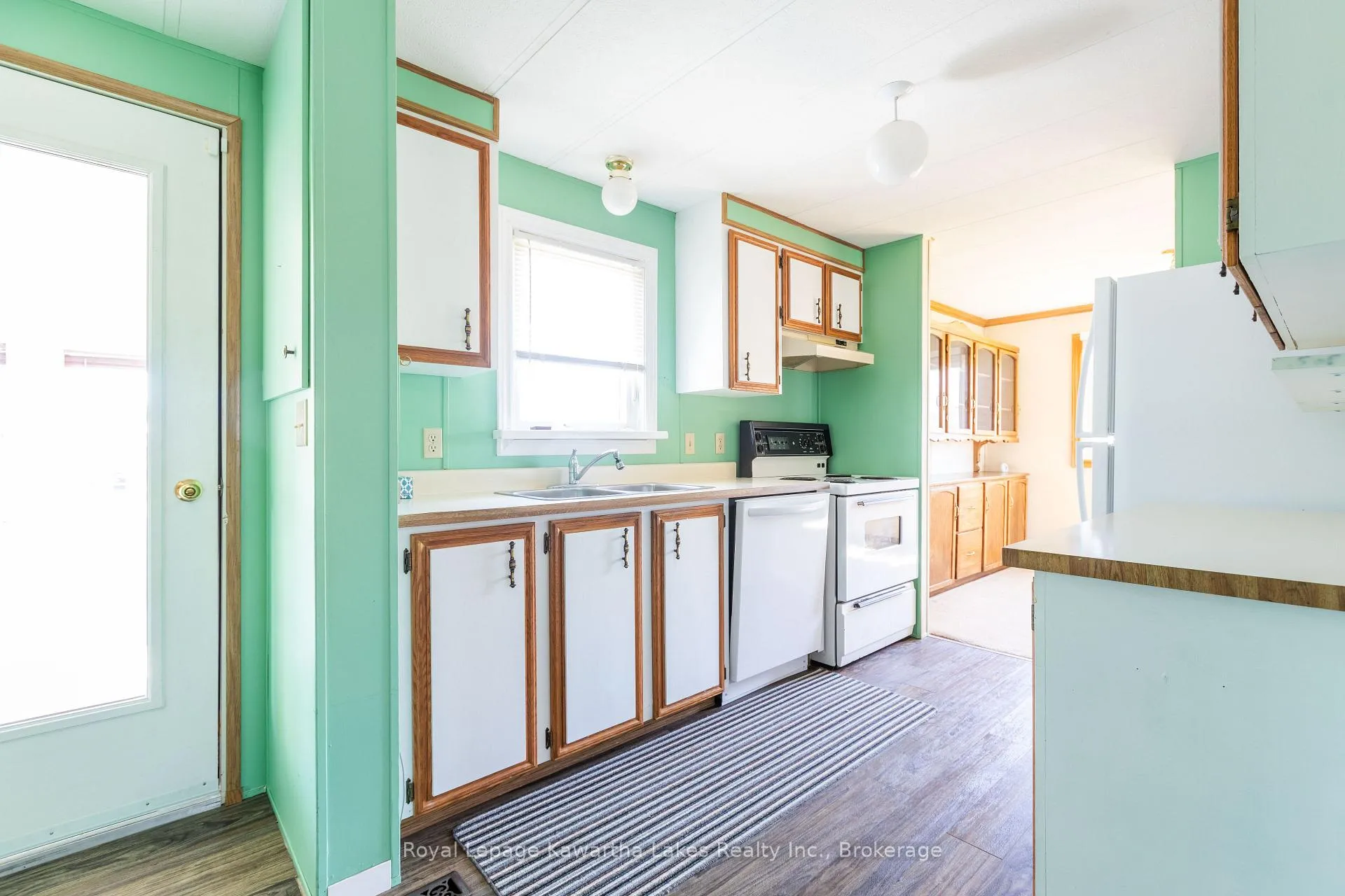 Photo 16 of 9 Vista Drive, Kawartha Lakes, Lindsay — HOMEH