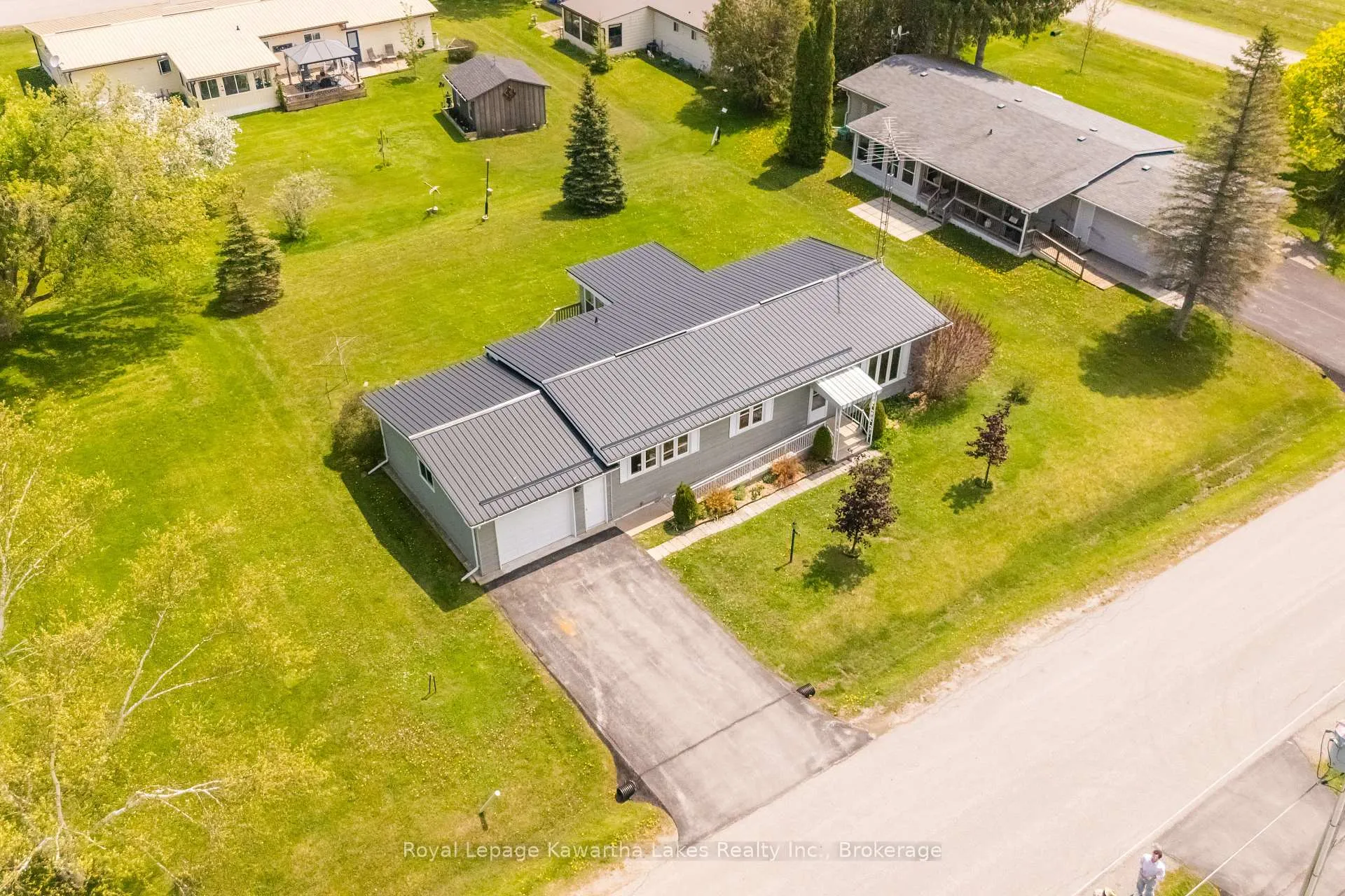 Photo 26 of 9 Vista Drive, Kawartha Lakes, Lindsay — HOMEH