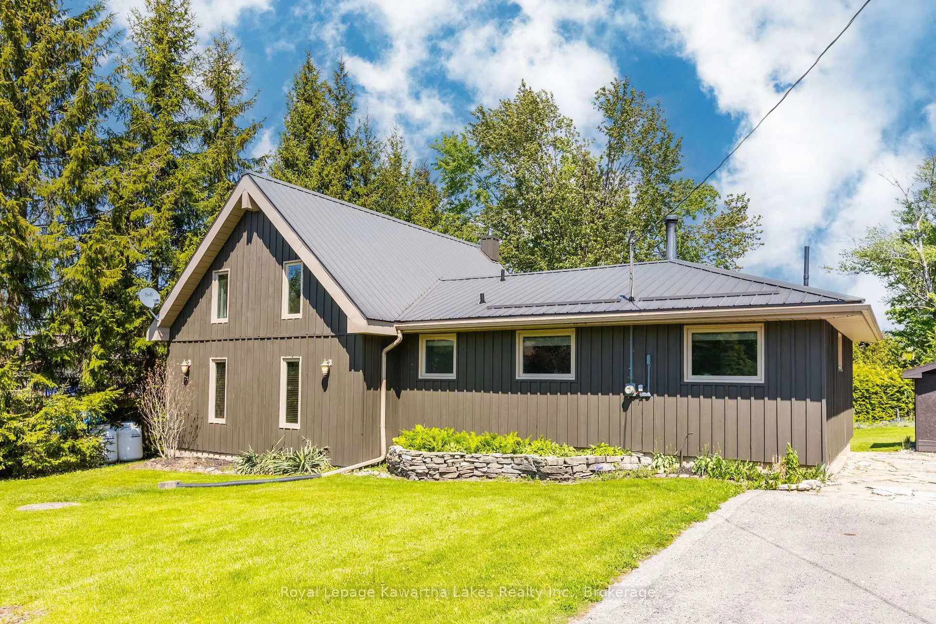 Photo 1 of 236 Crosby Drive, Kawartha Lakes, Bobcaygeon — HOMEH