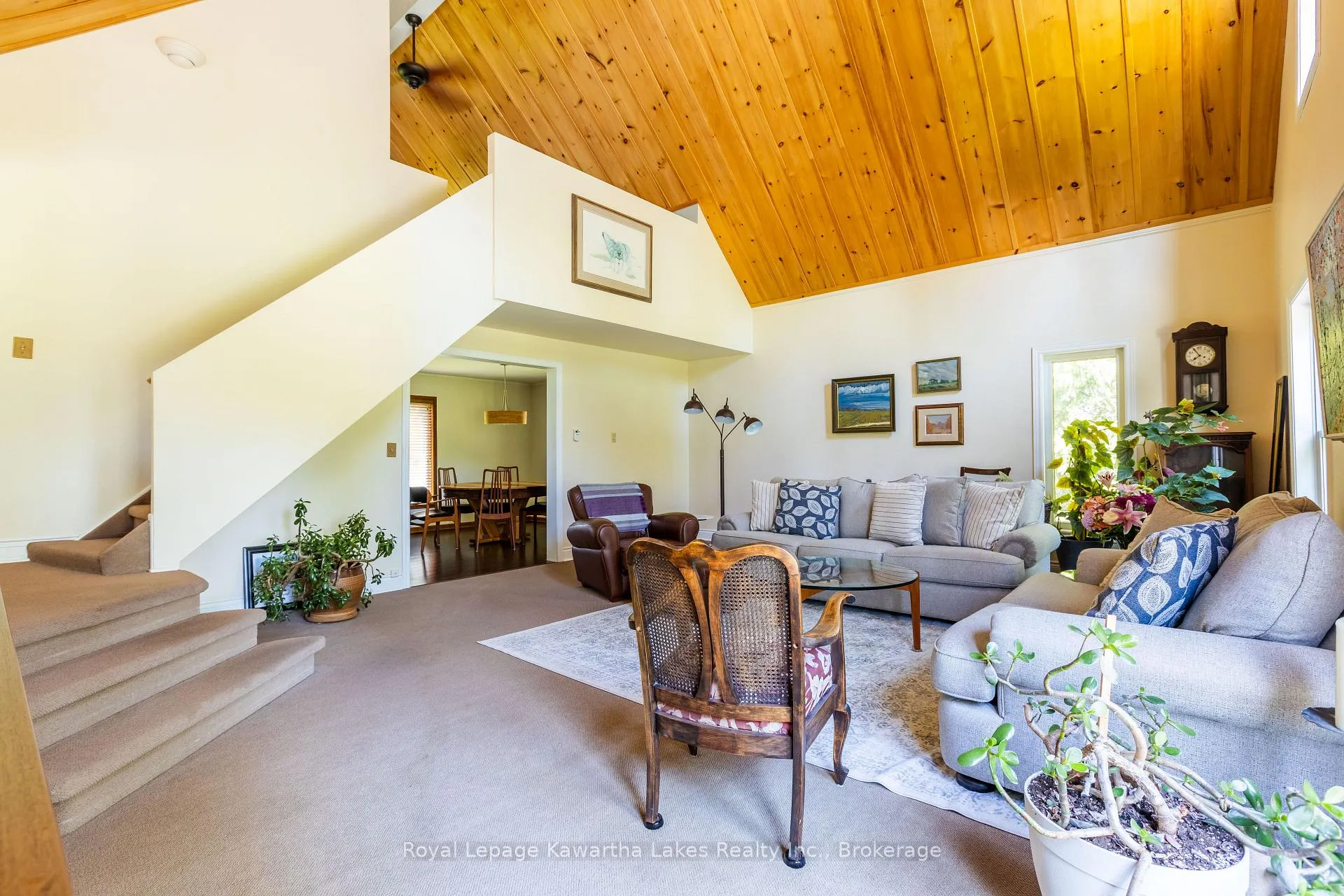 Photo 5 of 236 Crosby Drive, Kawartha Lakes, Bobcaygeon — HOMEH