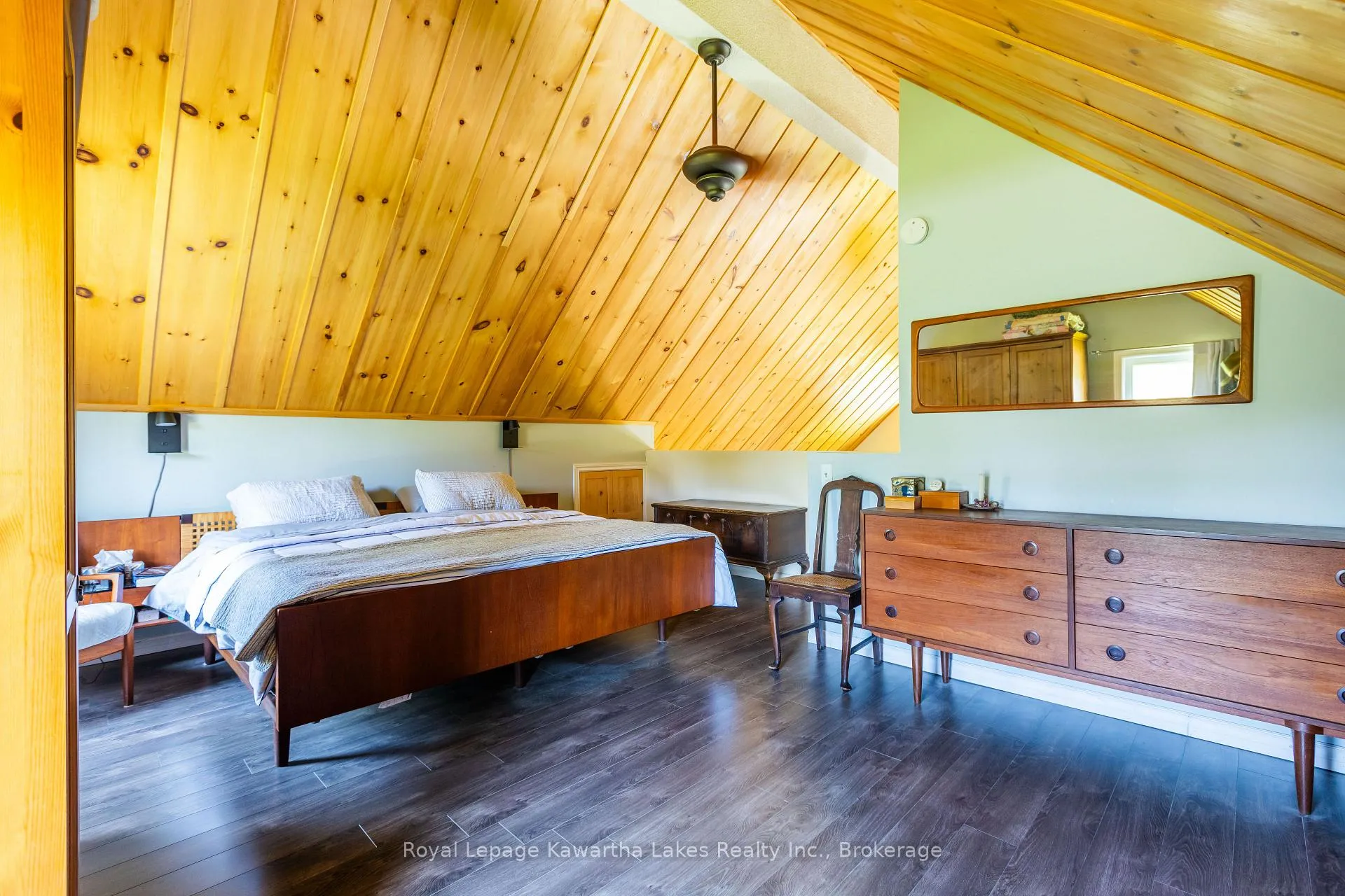 Photo 13 of 236 Crosby Drive, Kawartha Lakes, Bobcaygeon — HOMEH
