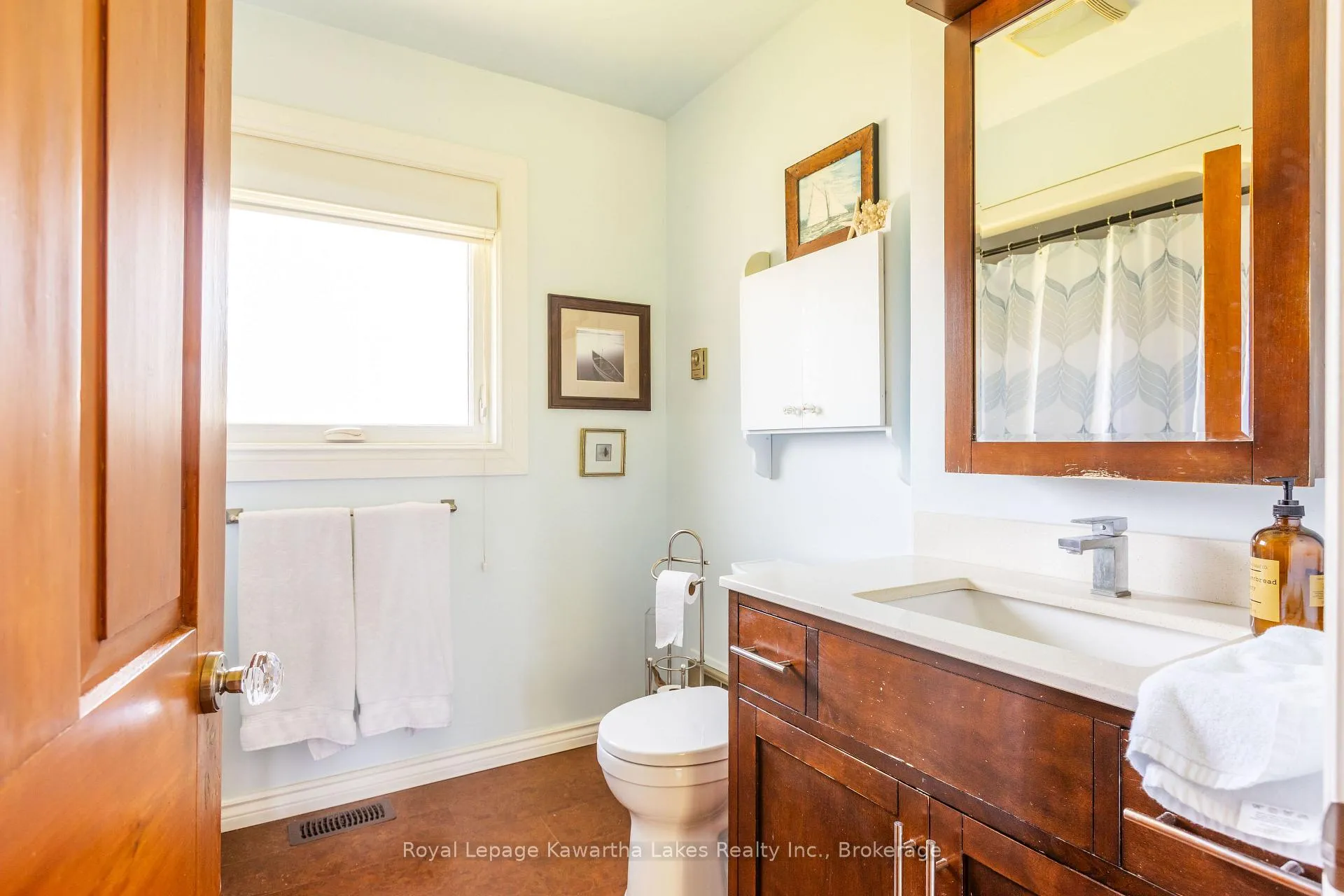 Photo 18 of 236 Crosby Drive, Kawartha Lakes, Bobcaygeon — HOMEH