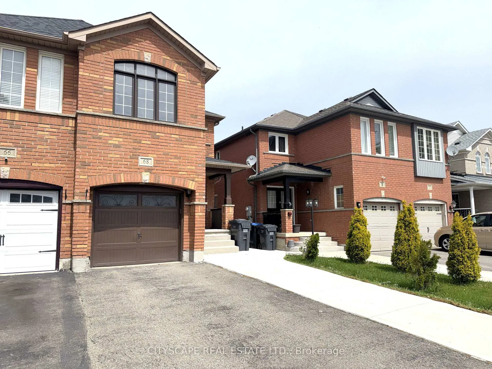 Photo 2 of 68 Vintage Gate, Brampton, Fletcher's Creek Village — HOMEH