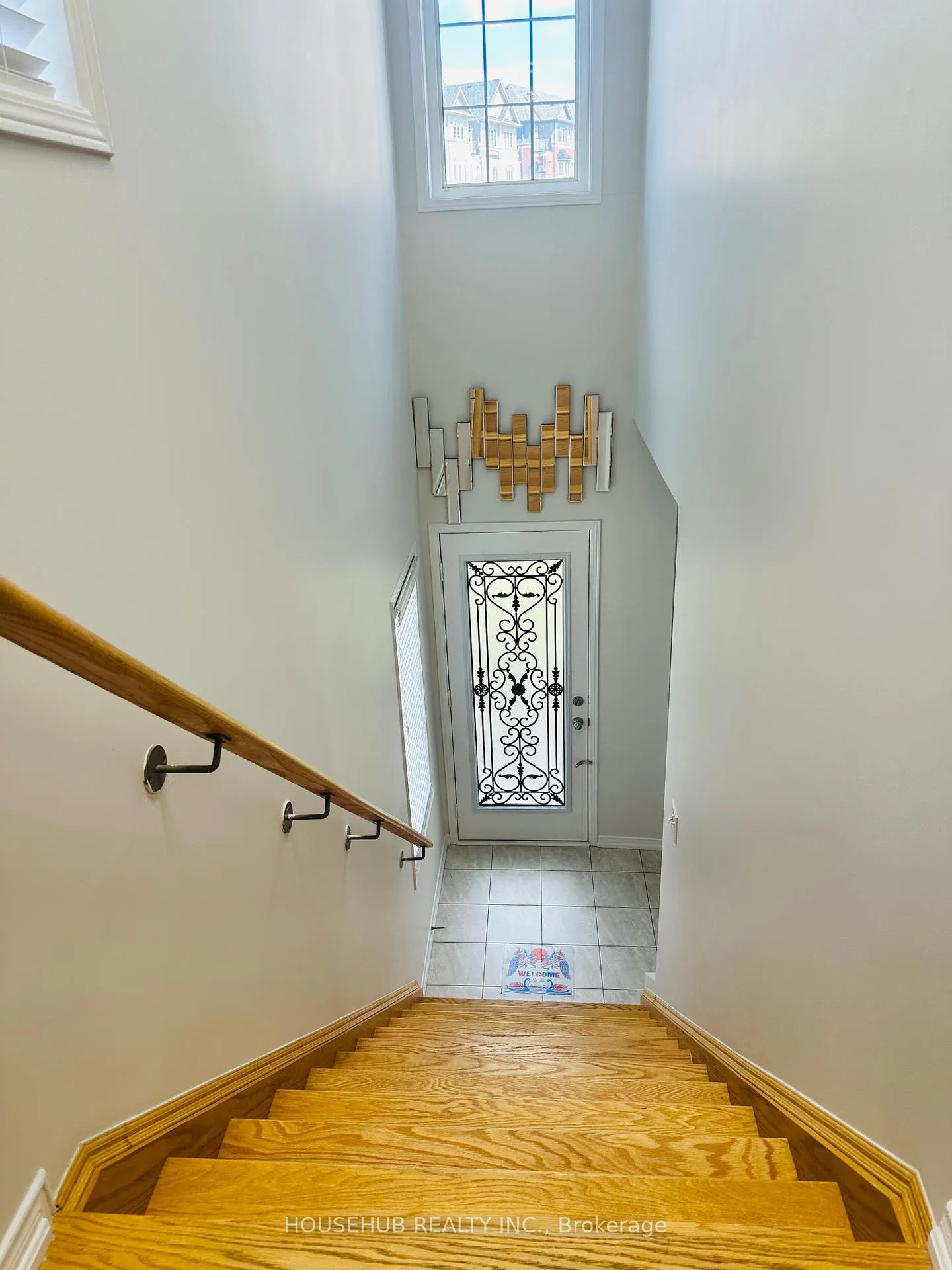 Photo 5 of 50 Filly Path, Oshawa, Windfields — HOMEH