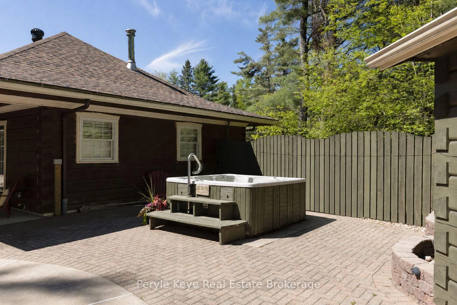 Photo 25 of 1 Kevin Crescent, Bracebridge, Monck (Bracebridge) — HOMEH