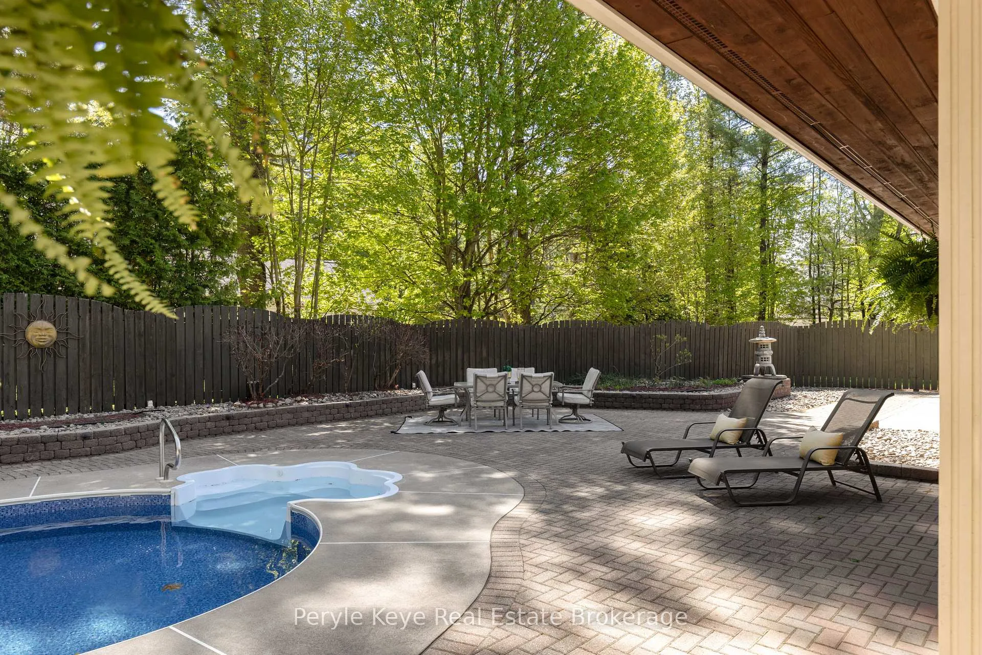 Photo 43 of 1 Kevin Crescent, Bracebridge, Monck (Bracebridge) — HOMEH