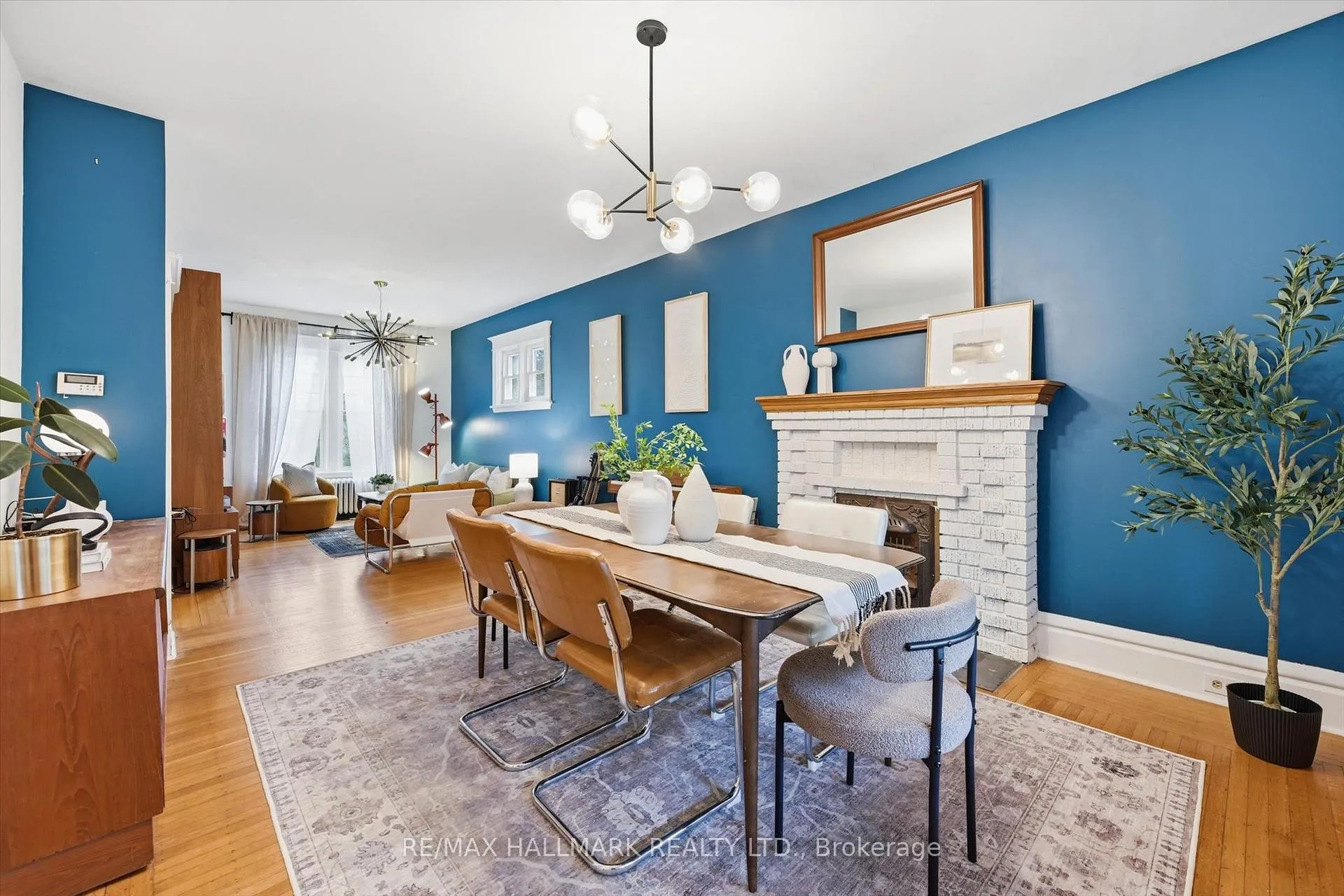 Photo 5 of 102 Carrick Avenue, Hamilton, Stipley — HOMEH