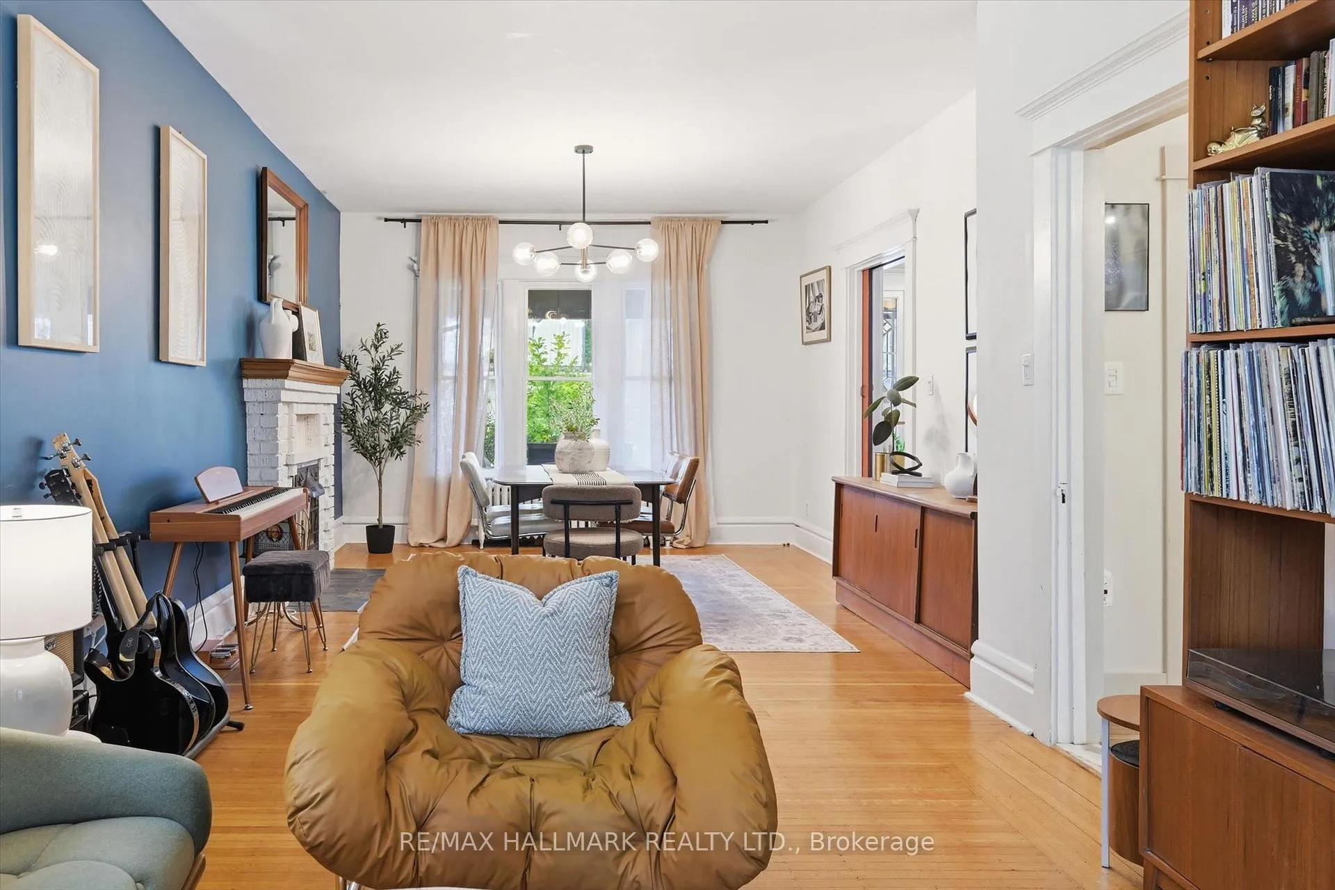 Photo 10 of 102 Carrick Avenue, Hamilton, Stipley — HOMEH