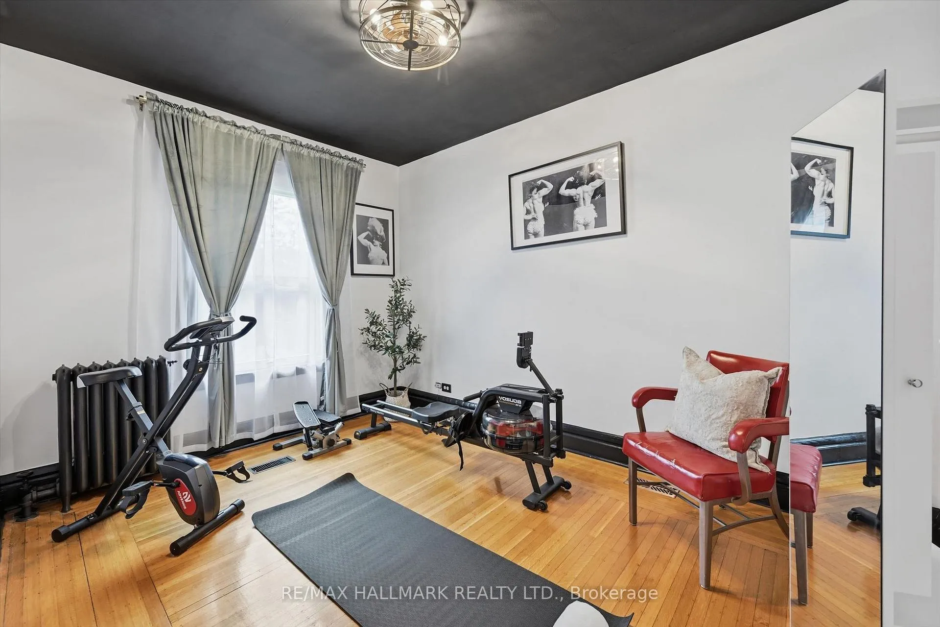 Photo 29 of 102 Carrick Avenue, Hamilton, Stipley — HOMEH