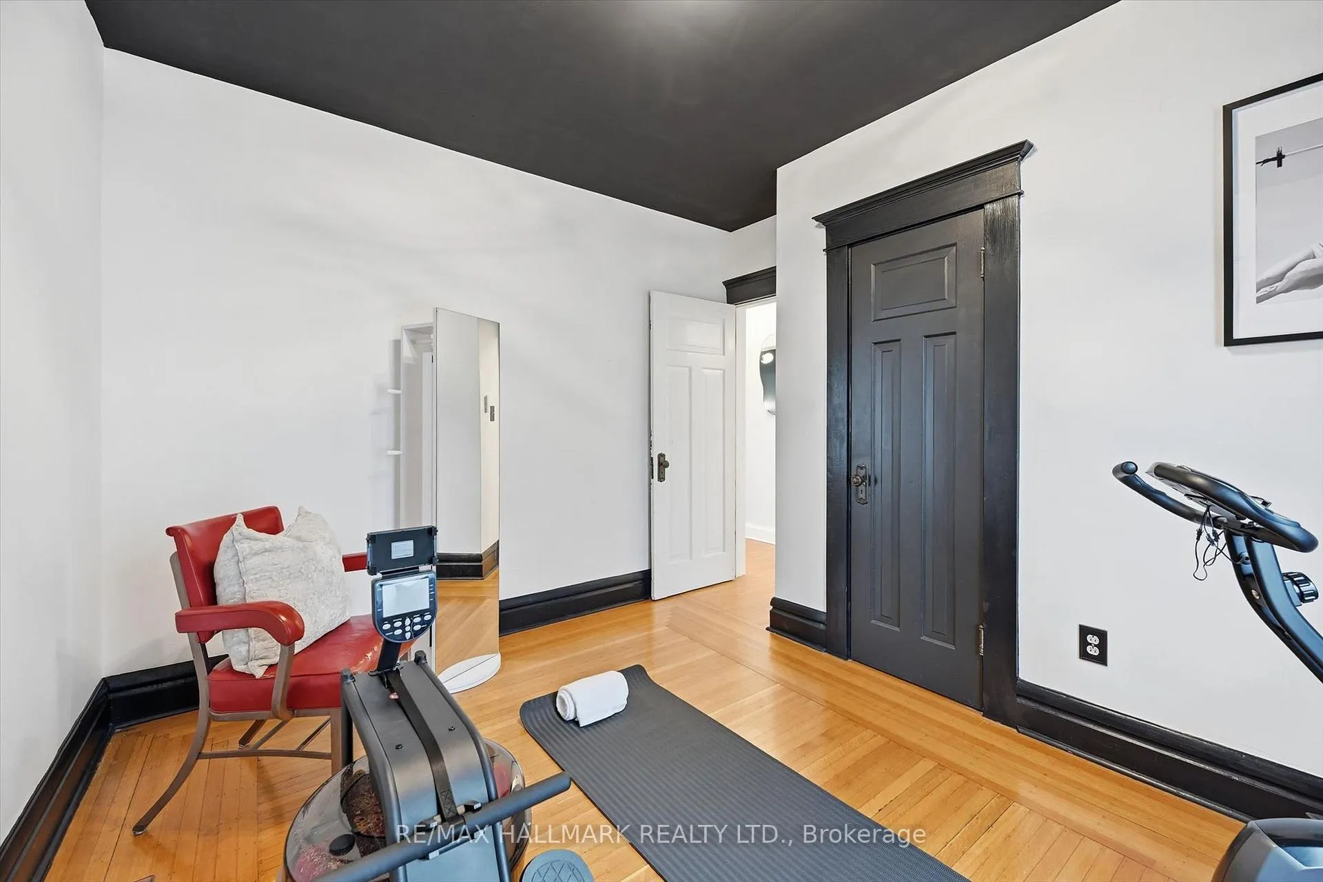 Photo 30 of 102 Carrick Avenue, Hamilton, Stipley — HOMEH