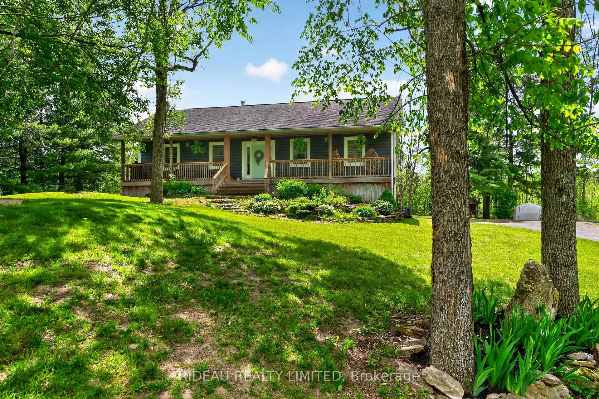 Photo 2 of 55 Davis Lock Road, Rideau Lakes, Rideau Lakes (South Crosby) Twp — HOMEH