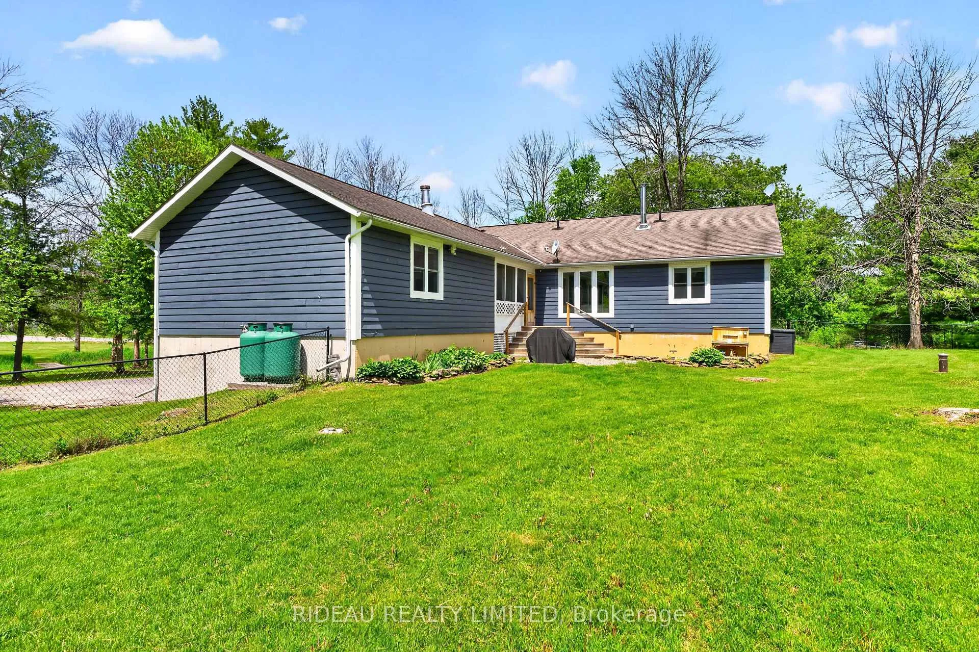 Photo 7 of 55 Davis Lock Road, Rideau Lakes, Rideau Lakes (South Crosby) Twp — HOMEH