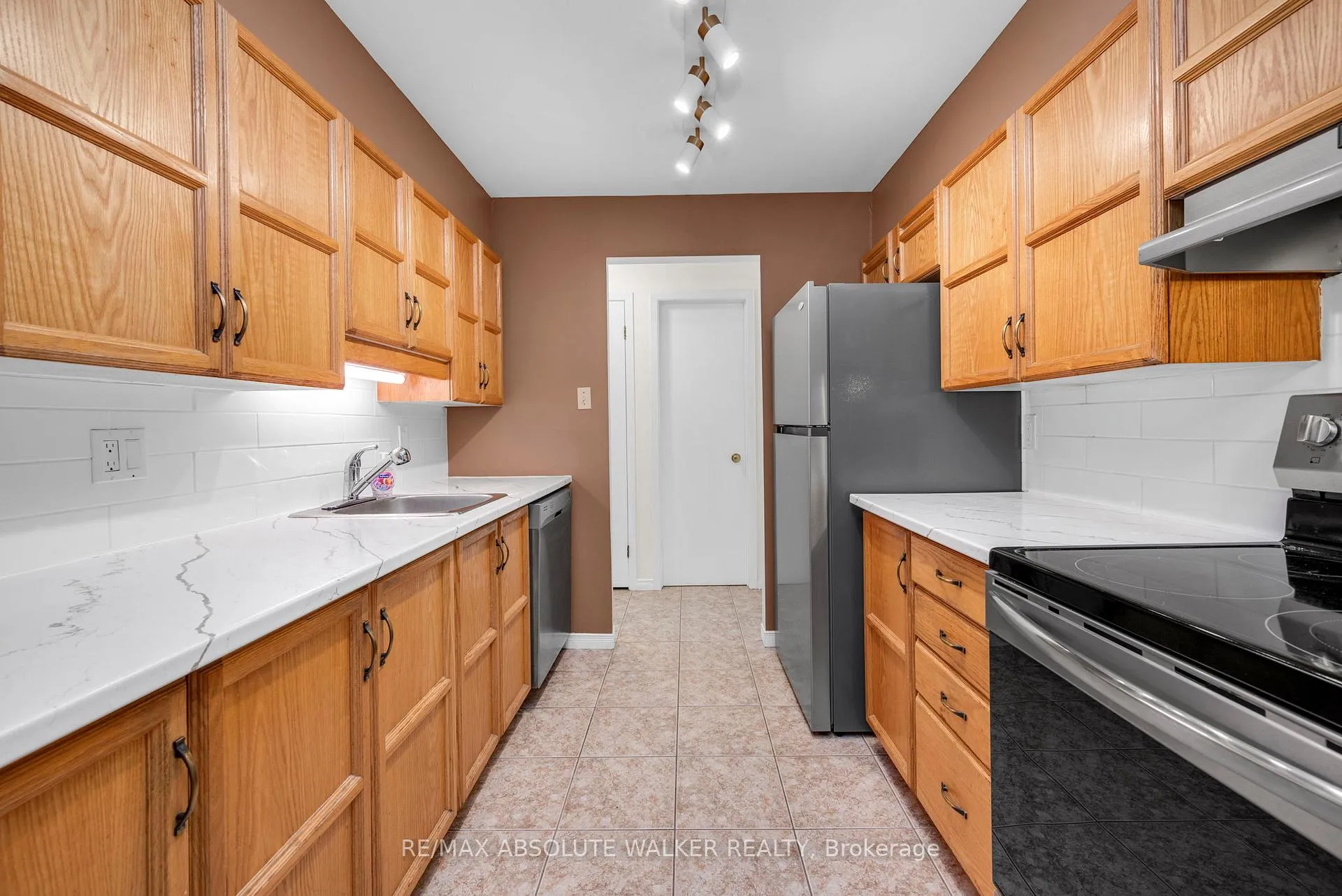 Photo 8 of Unit 108, 500 Canteval Terrace, Ottawa, Fallingbrook/Pineridge — HOMEH