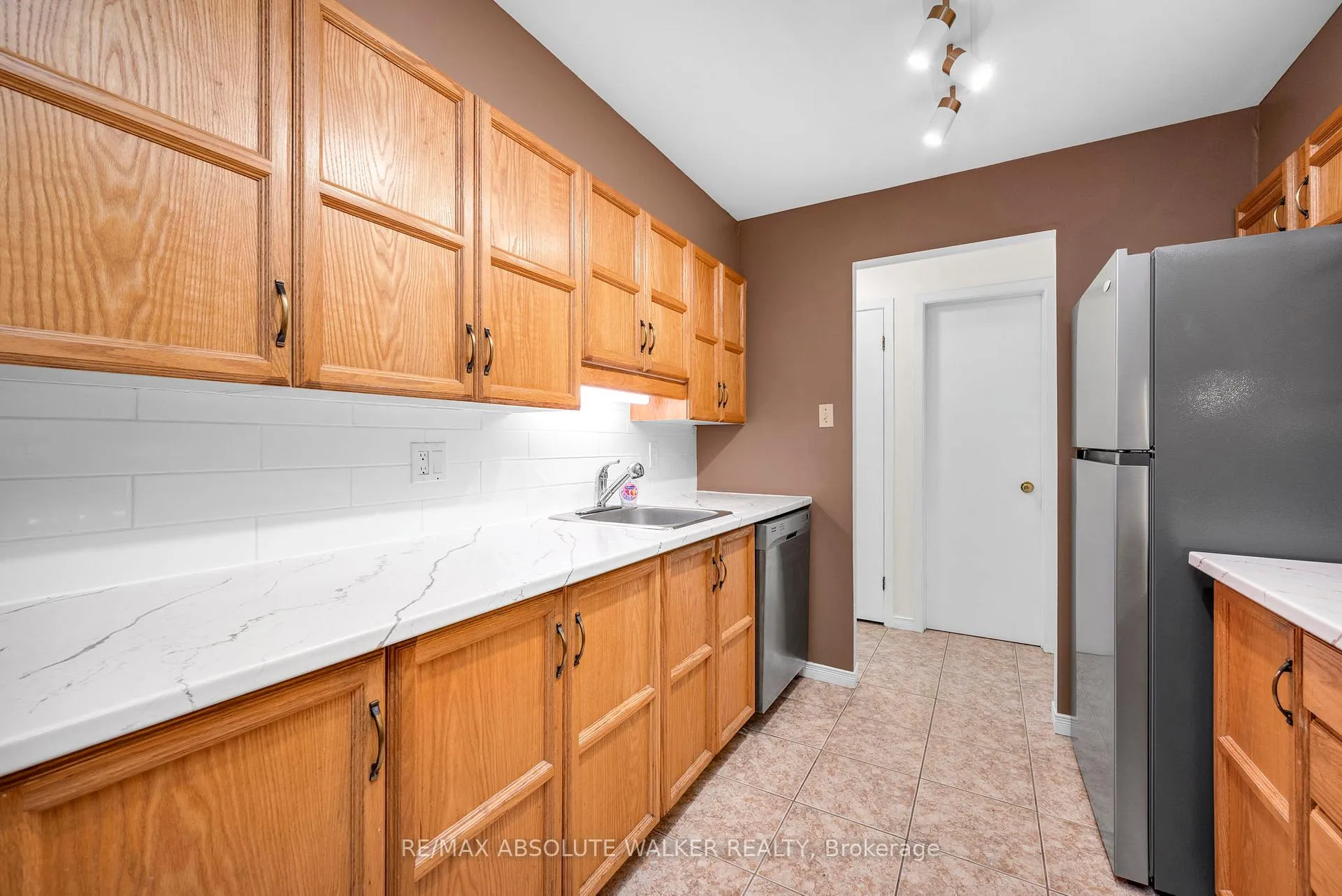 Photo 10 of Unit 108, 500 Canteval Terrace, Ottawa, Fallingbrook/Pineridge — HOMEH